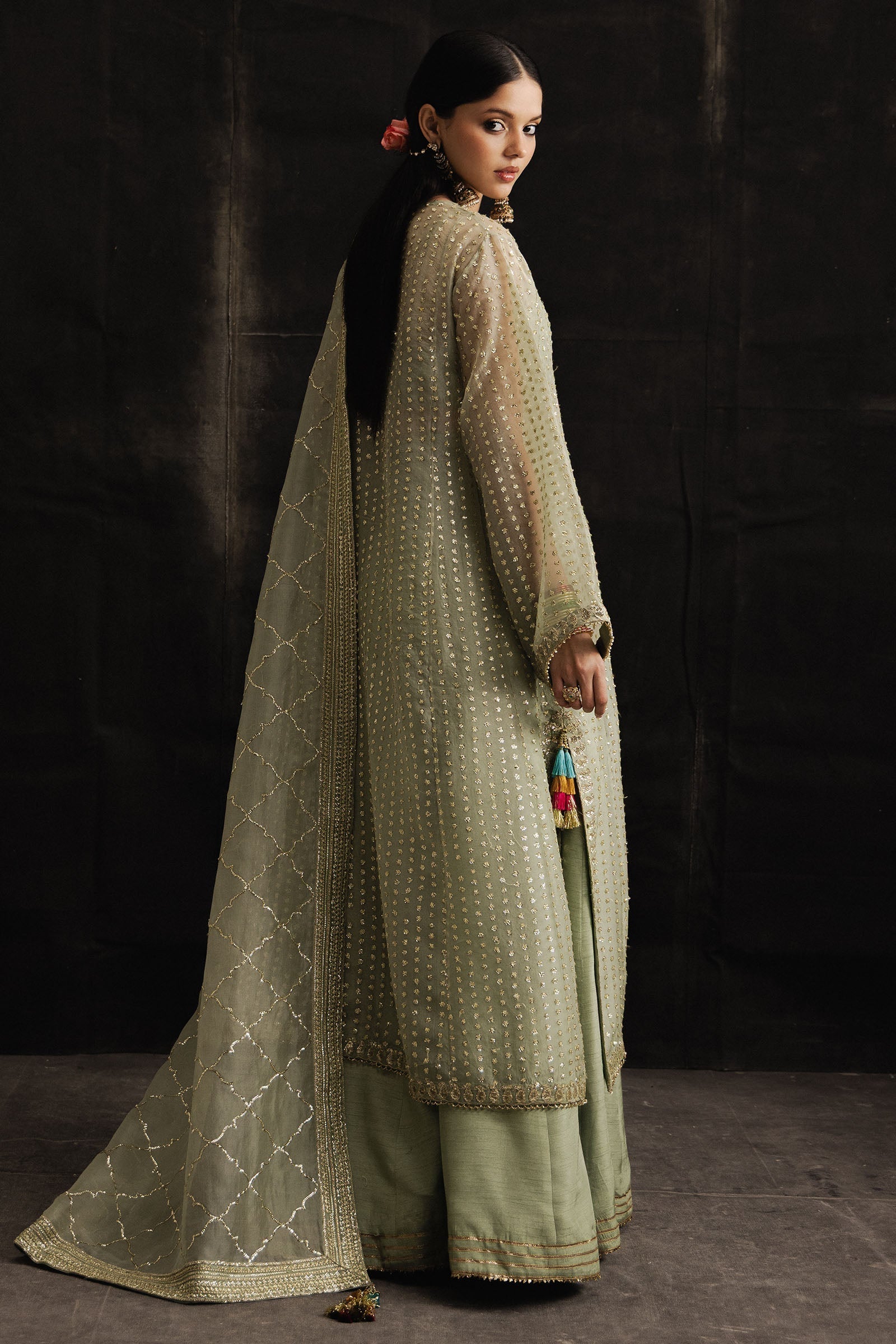 Zara Shahjahan | Studio Portraits | Marvi
