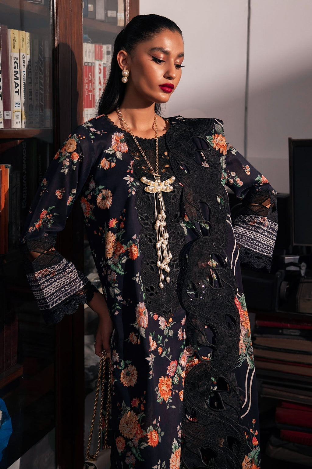 Nureh | Glam Girl Lawn | GL-18 - Riwayat-e-Khas