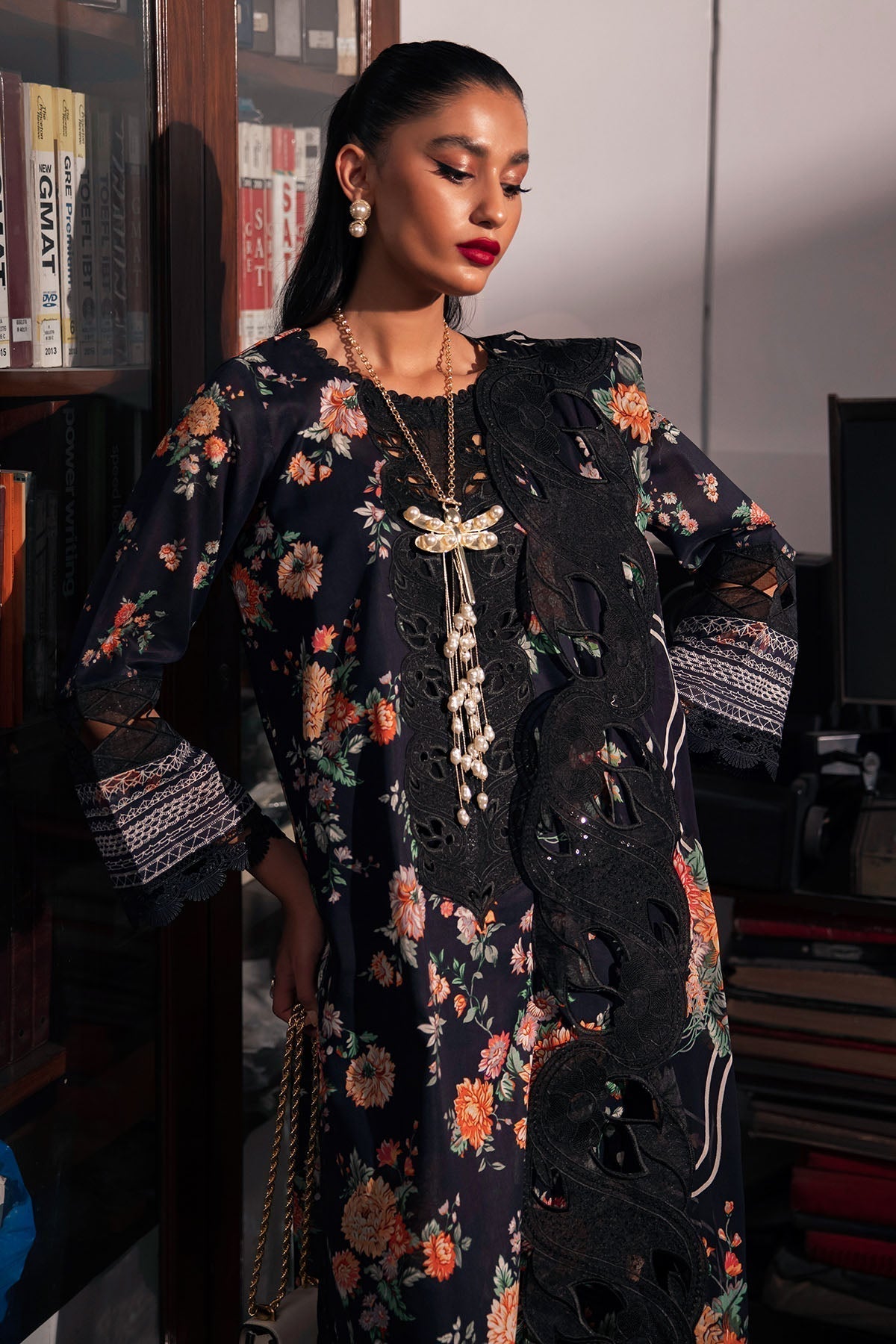 Nureh | Glam Girl Lawn | GL-18 - Riwayat-e-Khas