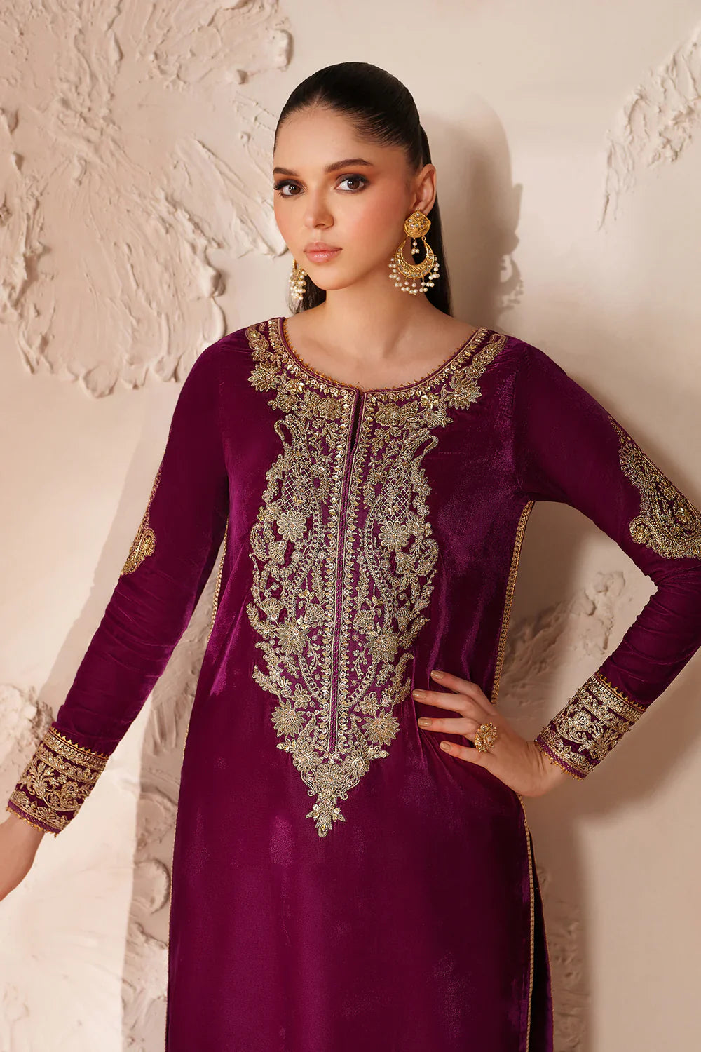 Baroque | EMBROIDERED VELVET |  PR-1205