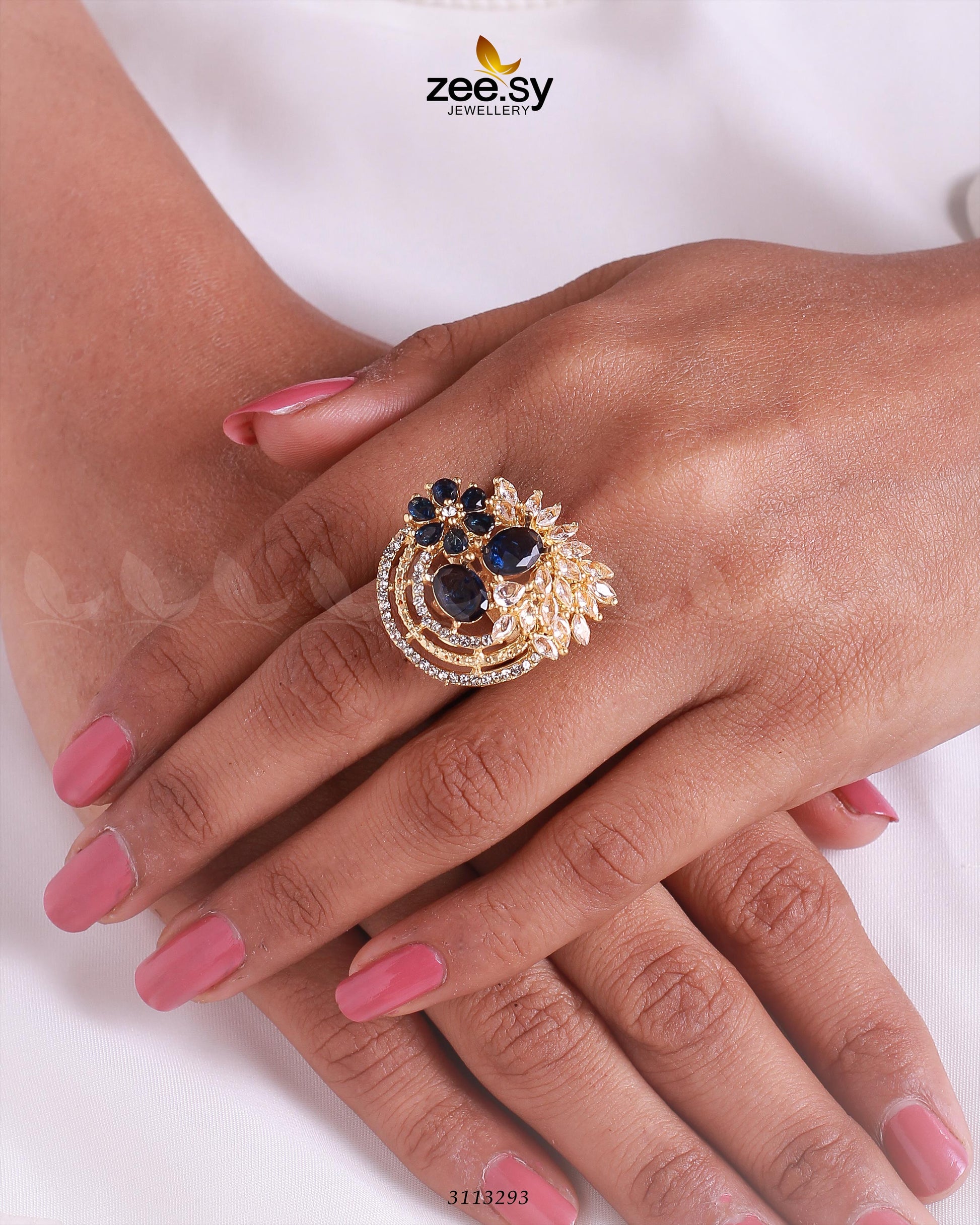 Zoya's Ring - Libasekhas