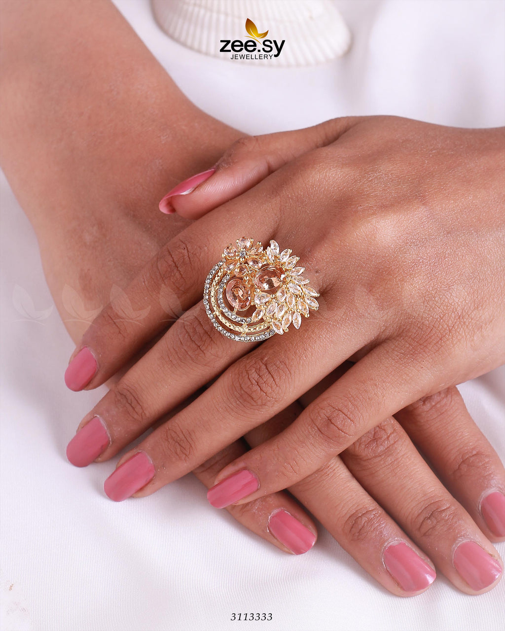 Zoya's Ring - Libasekhas