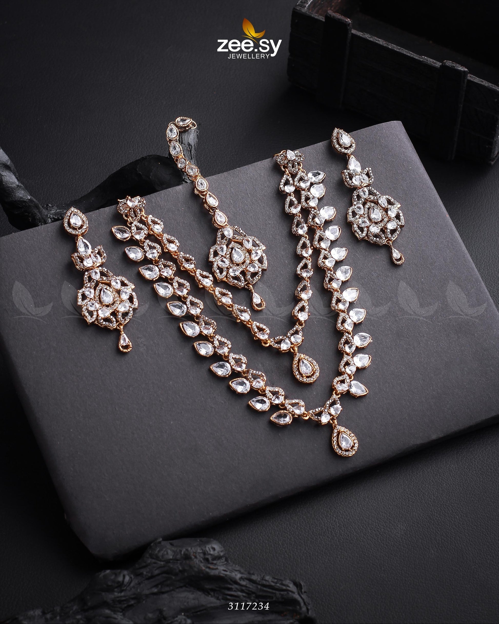 Urwa Hocane Necklace Set - Libasekhas