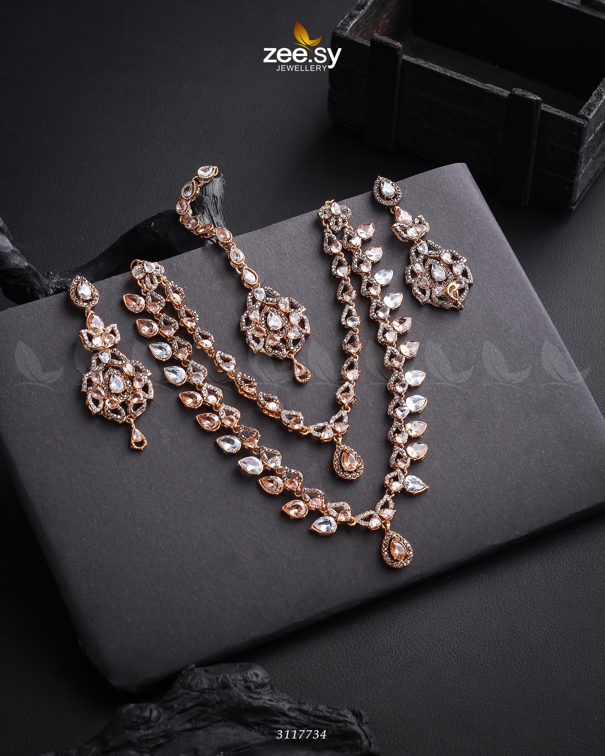 Urwa Hocane Necklace Set - Libasekhas