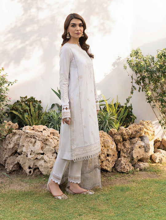 Iznik | Lawnkari 24 | UE-150 SERENE TURF - House Of Anaya