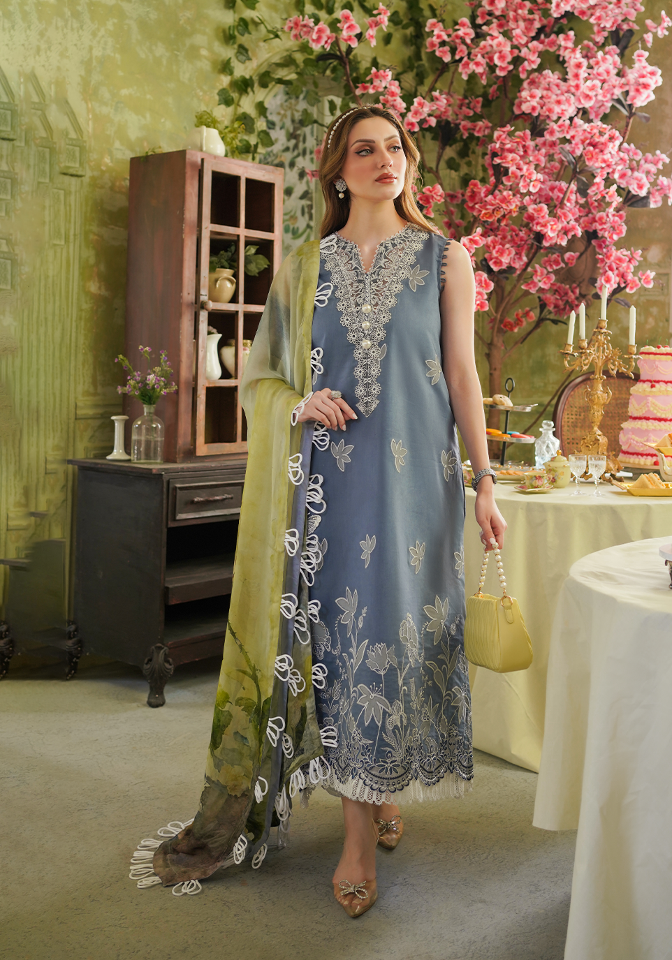 Zarqash | Tresor Luxury Lawn 24 | ZQT 004 THISTLE - Riwayat-e-khas