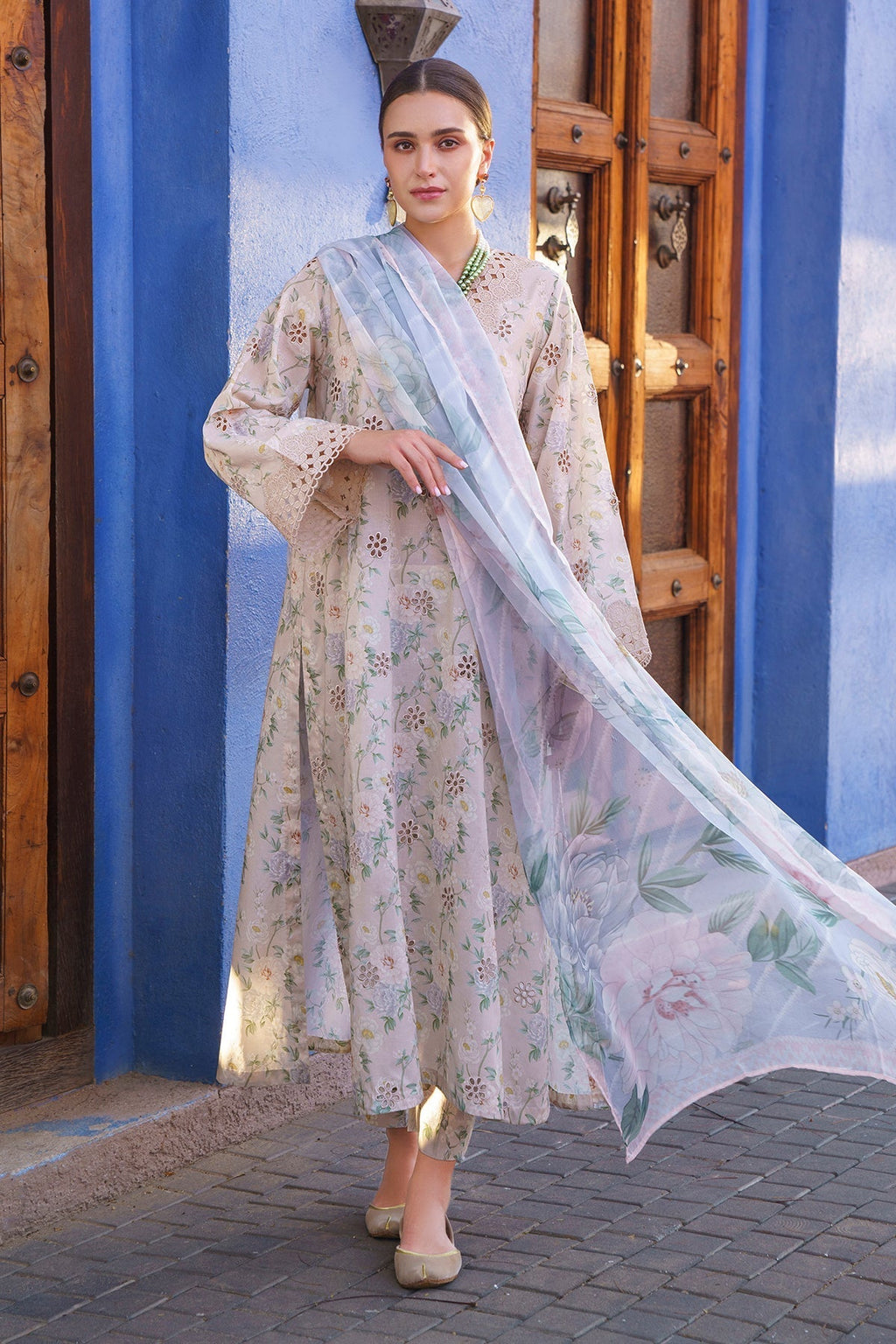 Baroque | Embroidered Lawn | SF-591