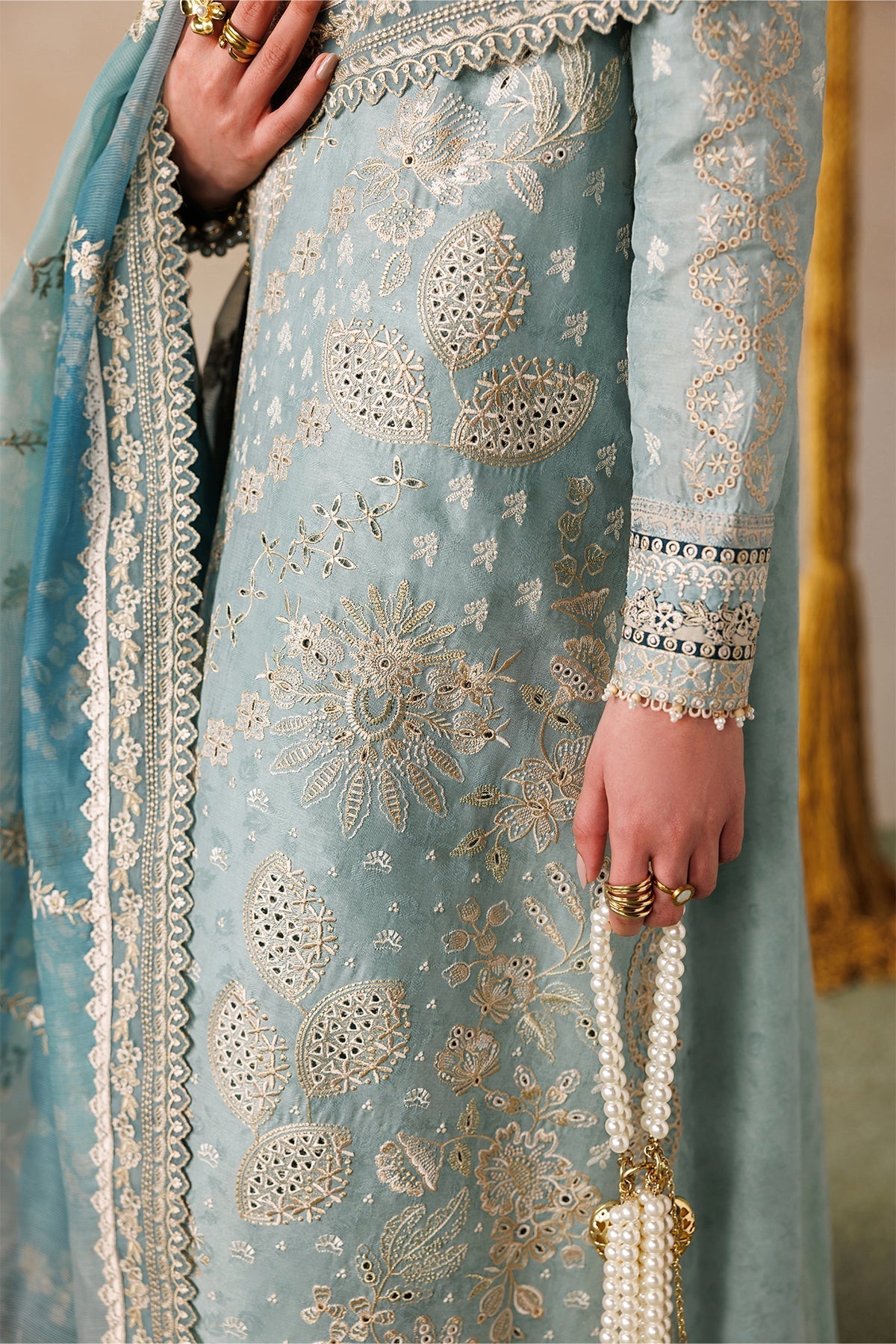 Baroque | Edit Lawnƒ??26 | EMBROIDERED LAWN EL26-D01 UNSTITCHED