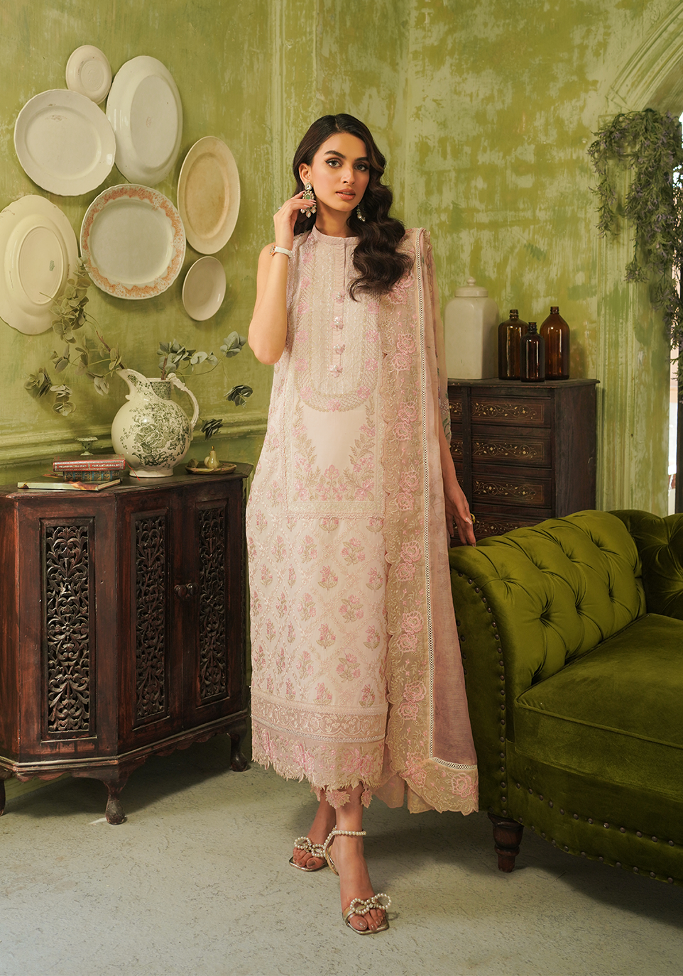 Zarqash | Tresor Luxury Lawn 24 | ZQT 003 FLORA - Riwayat-e-khas