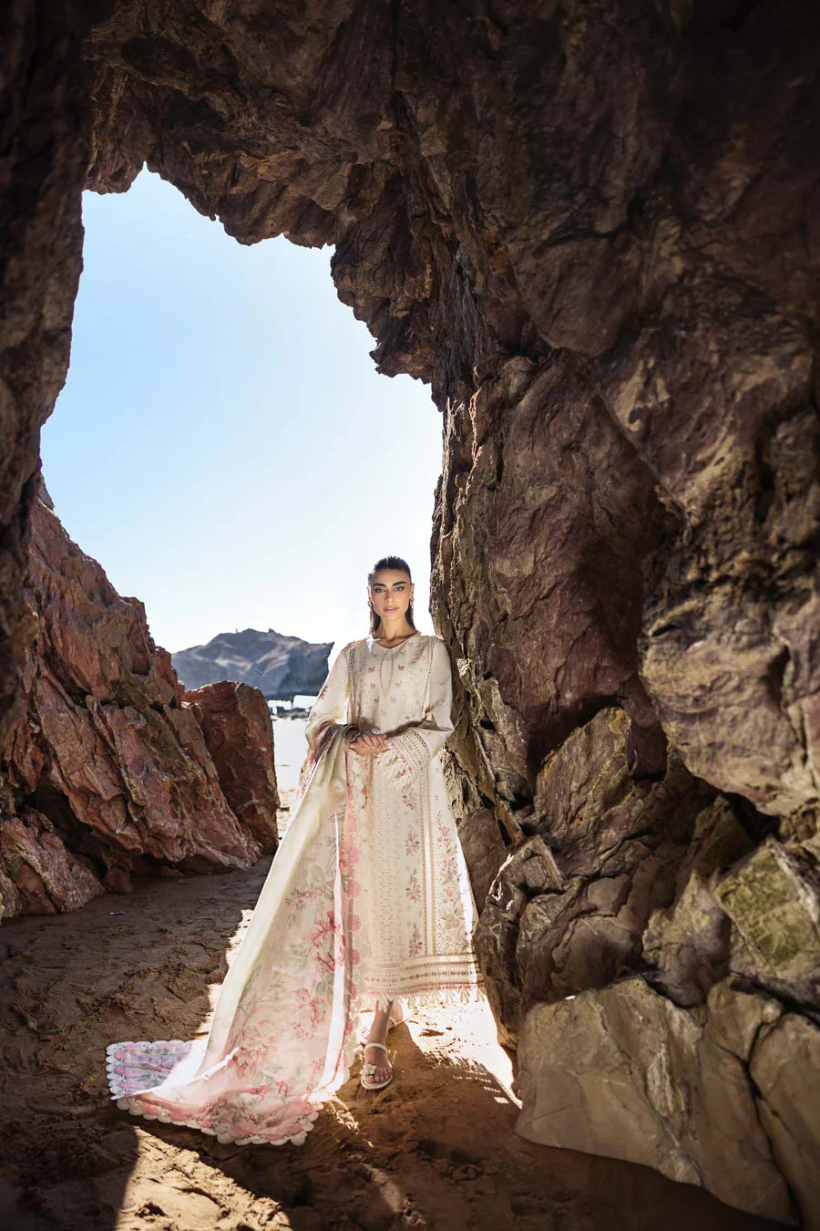Akbar Aslam | Pret Lawn | Syelle