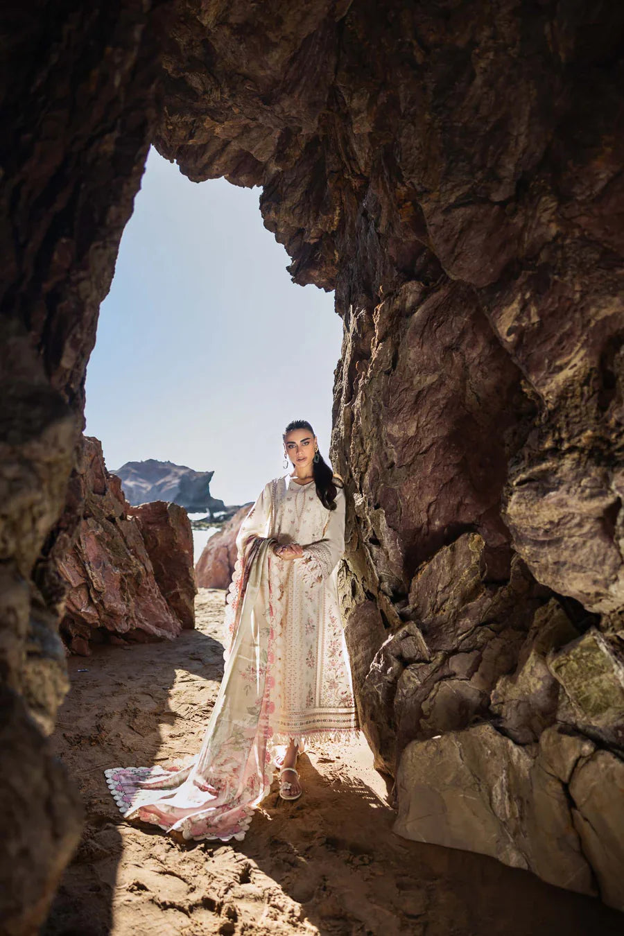 Akbar Aslam | Pret Lawn | Syelle
