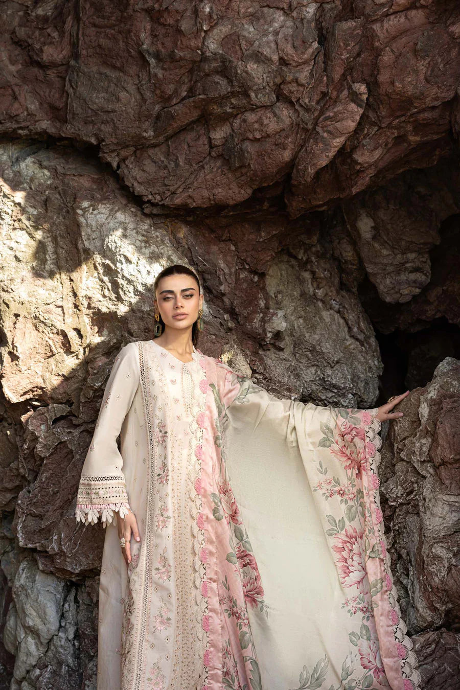 Akbar Aslam | Pret Lawn | Syelle