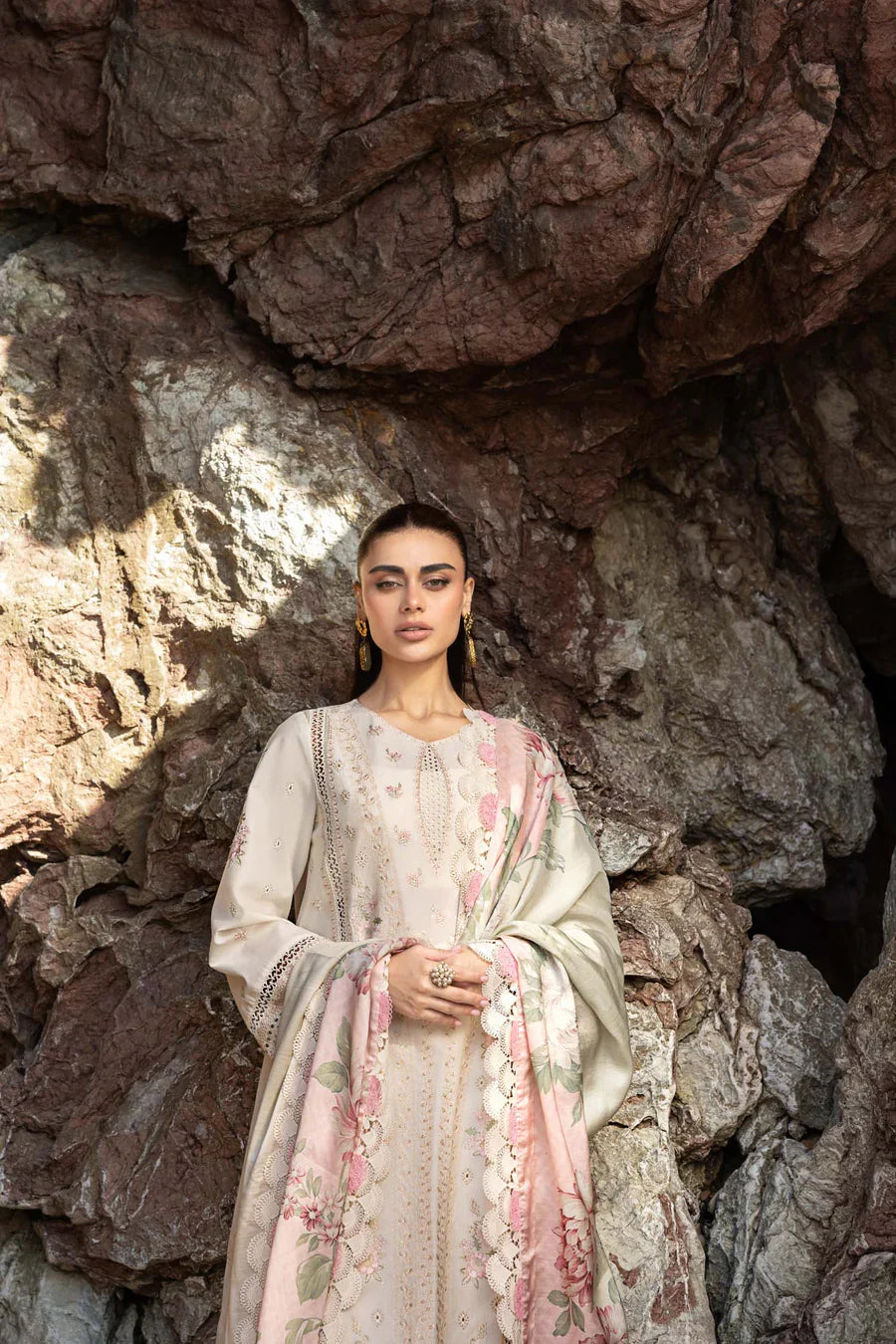 Akbar Aslam | Pret Lawn | Syelle