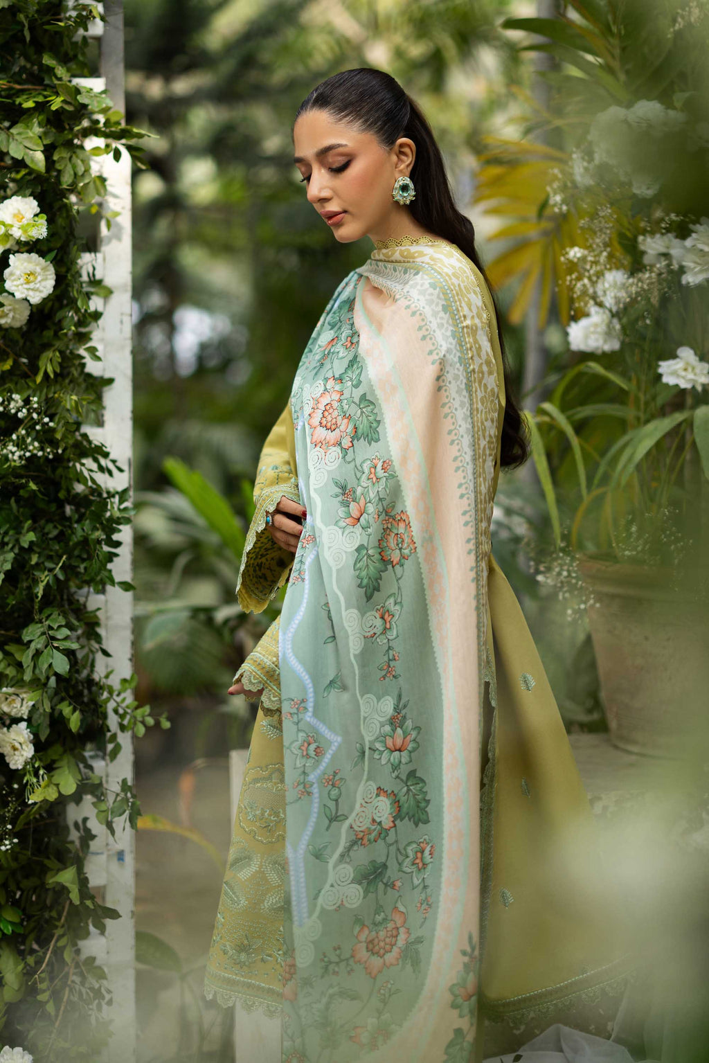 Akbar Aslam | Pret Lawn | Elysia