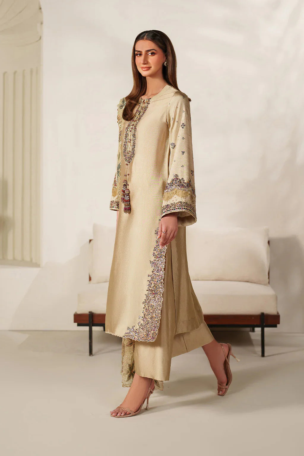Iznik | Festive Formals | UE-617 Sheesha Silk