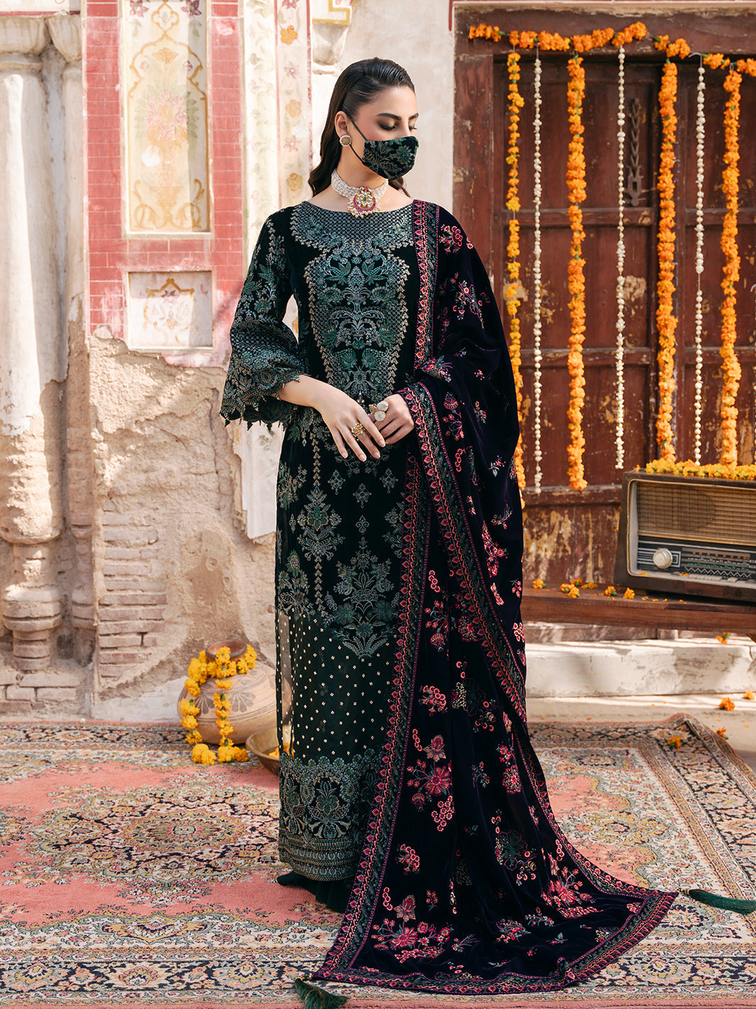 Flossie | Siara Velvet Formals | V-102 - B - House Of Hania