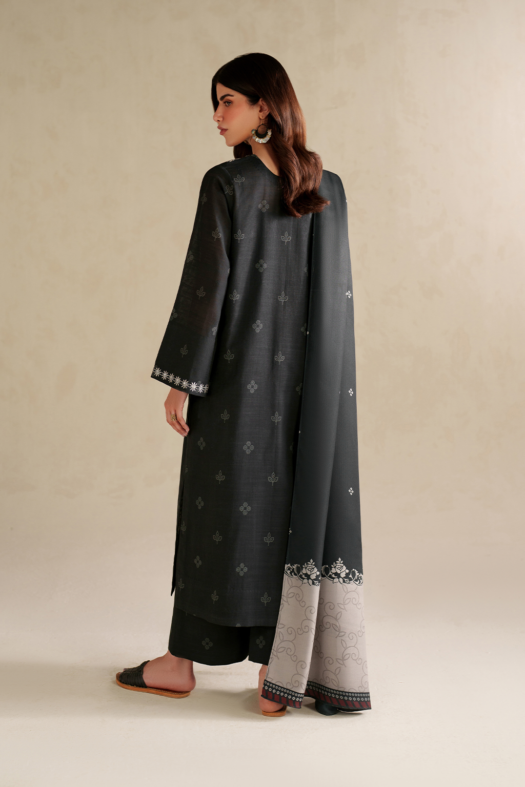Iznik | Winter Chapter 25 | UE-591 Printed Khaddar