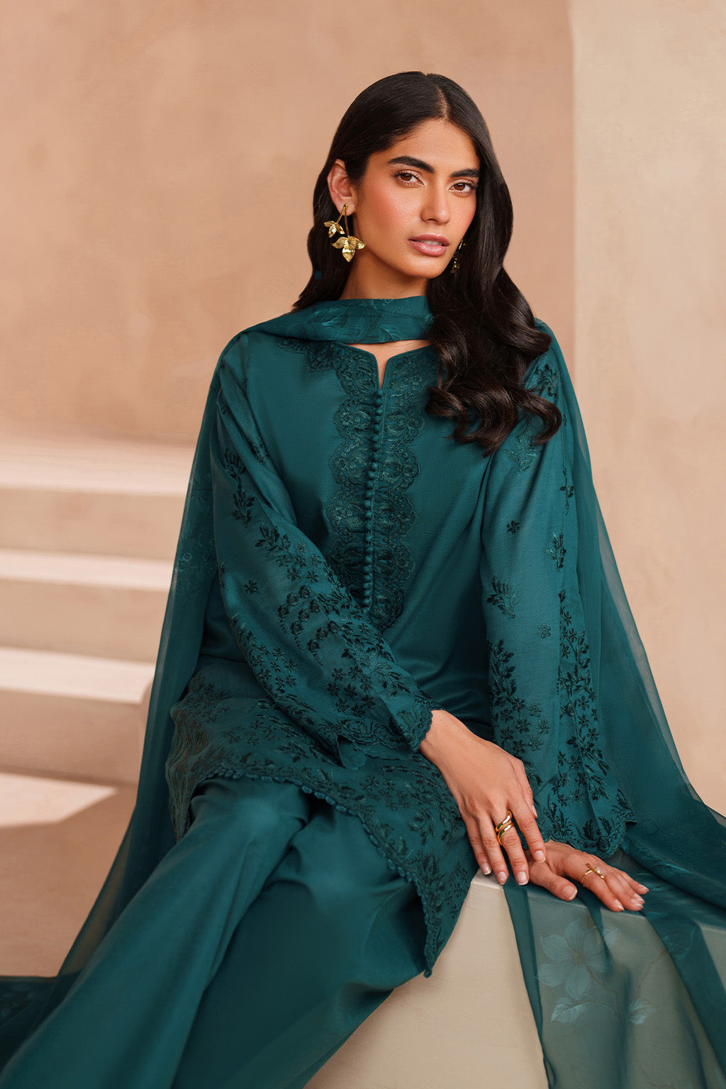 Iznik | Ramadan Edit | UE-594  Embroidered Lawn