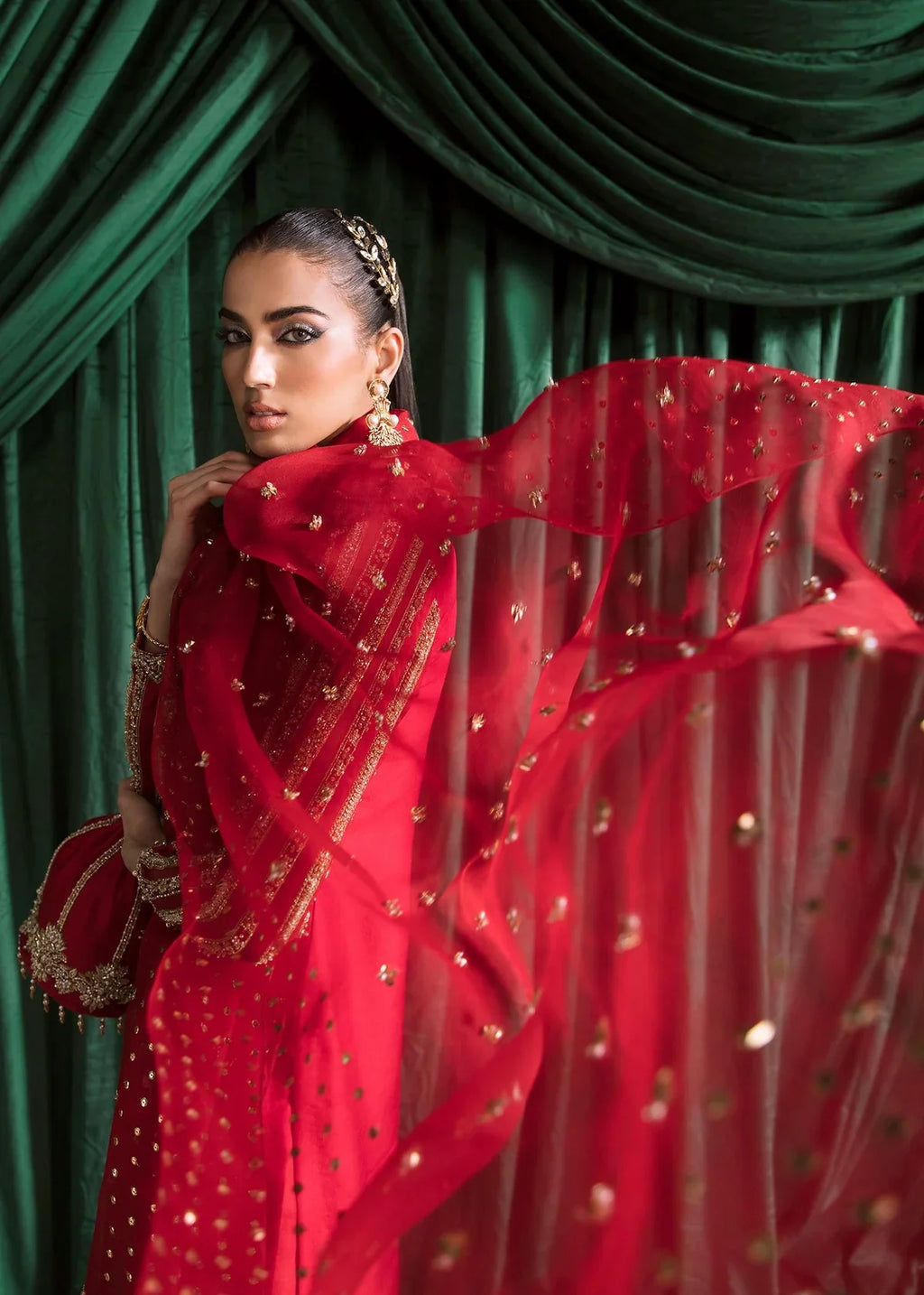 Kanwal Malik | Tesoro Collection | CHARISMA