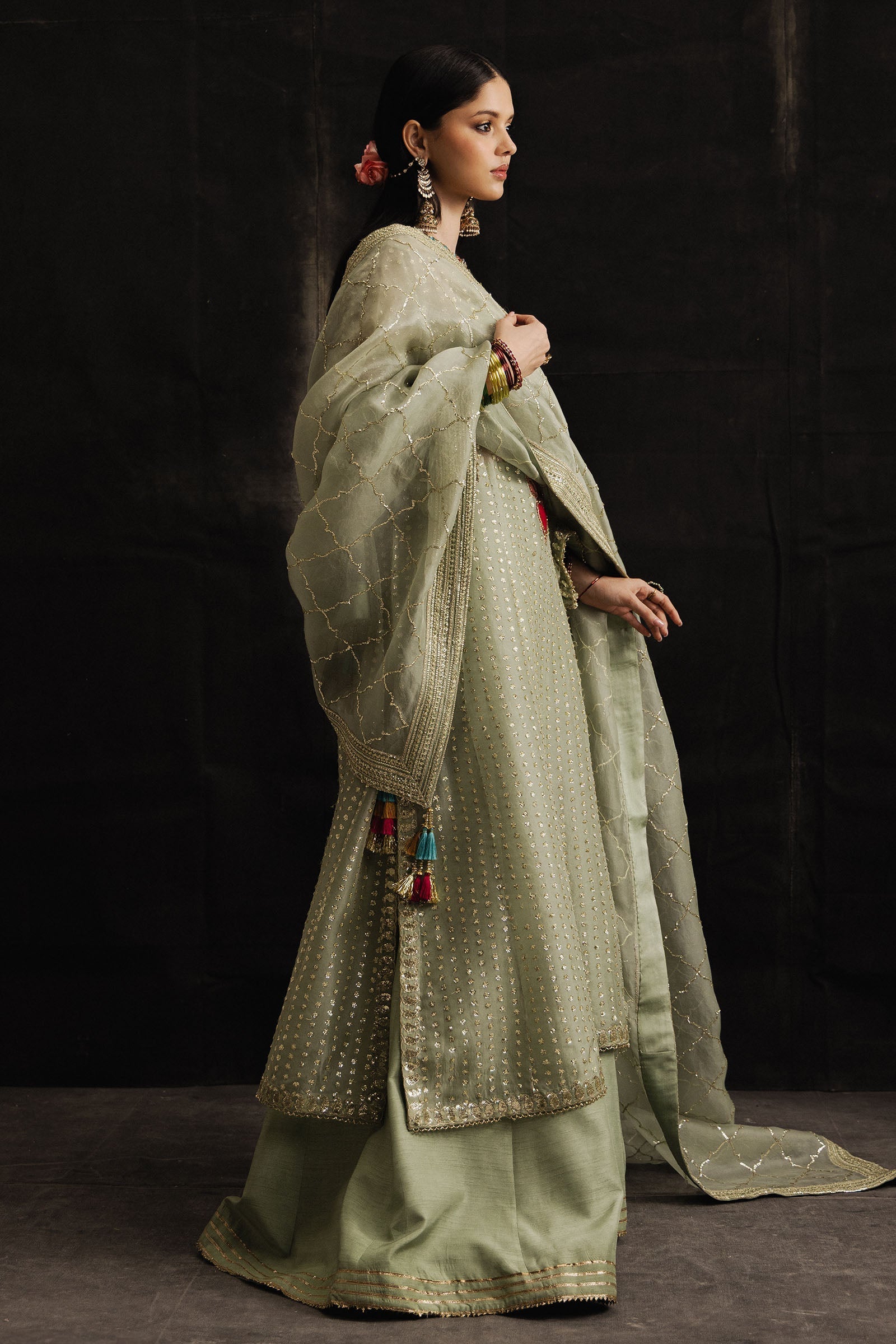Zara Shahjahan | Studio Portraits | Marvi