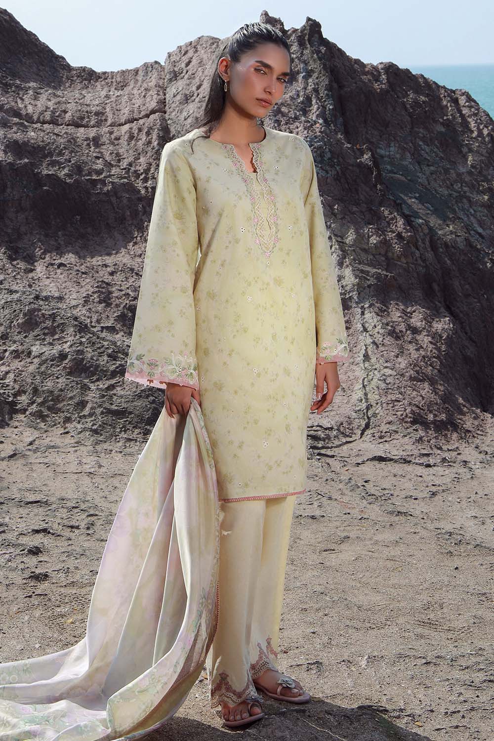 Seran | Afsanah Lawn 25 | SAHAR - Riwayat-e-Khas