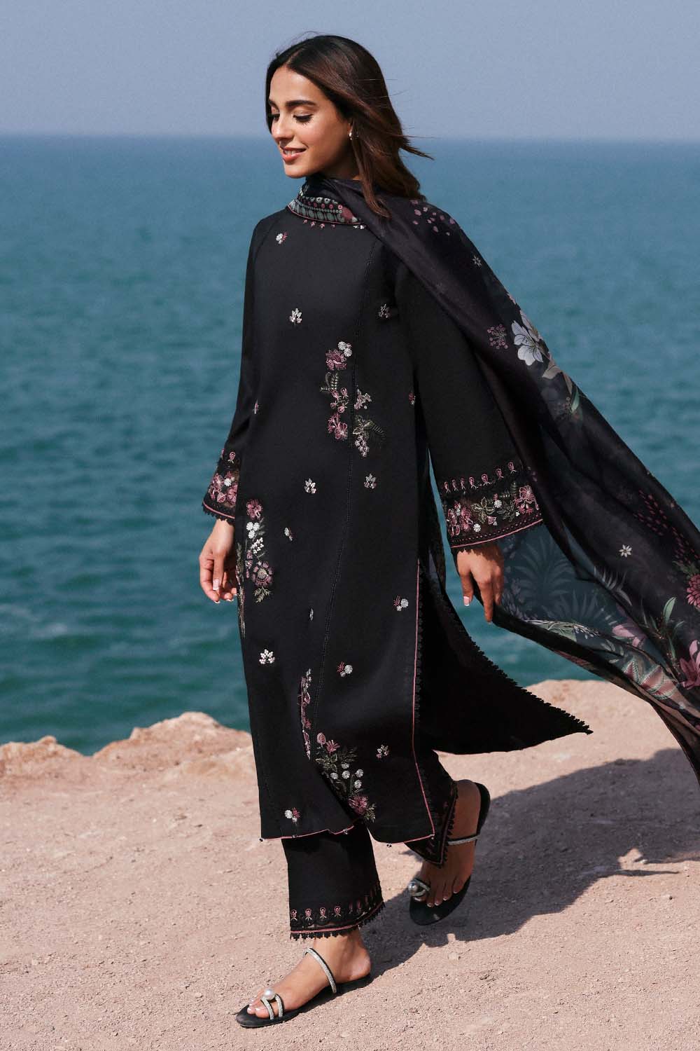 Seran | Afsanah Lawn 25 | ZOYA - Riwayat-e-Khas