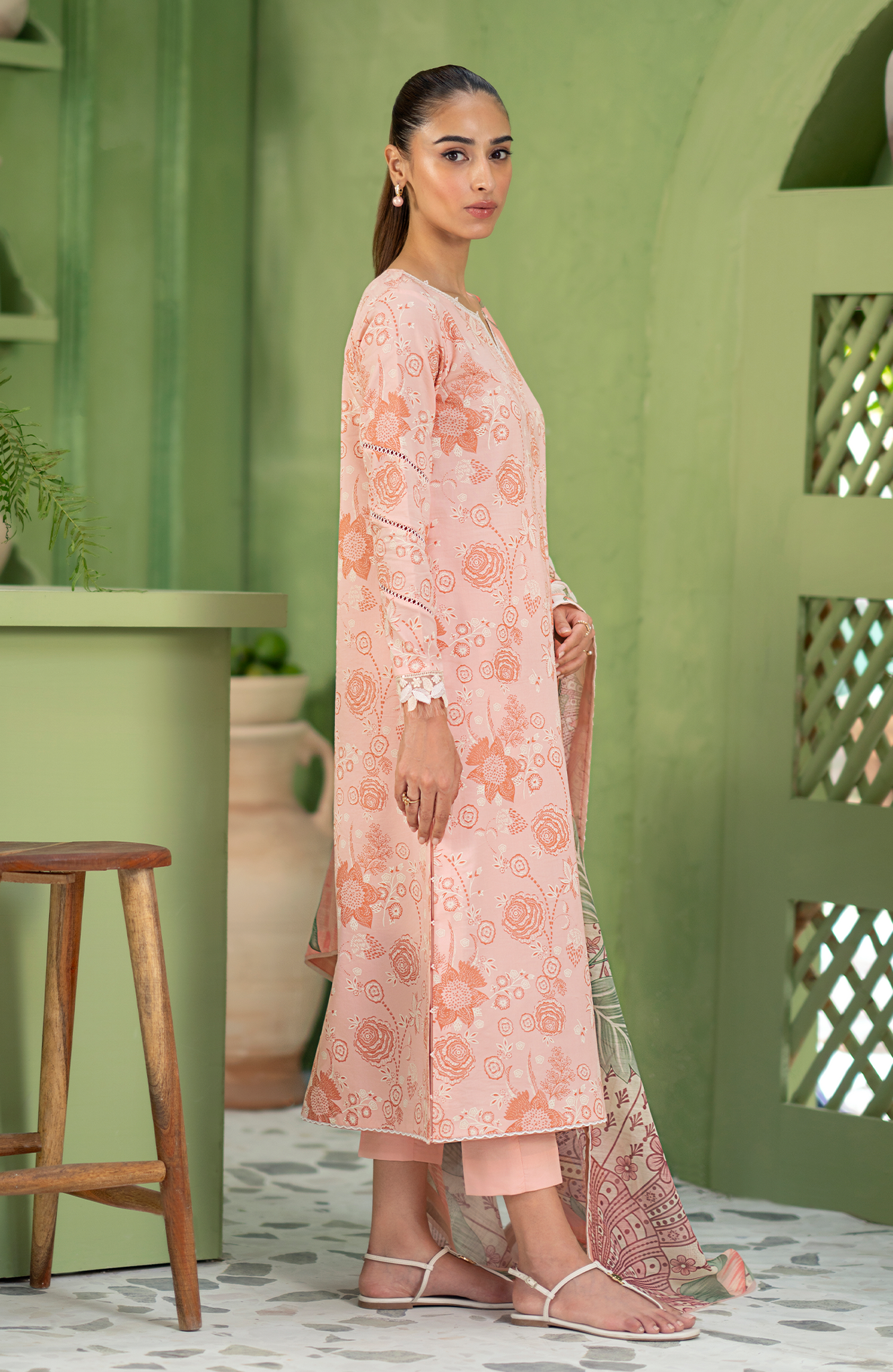 Seran | Artisan Lawn 25 | PECHE - Riwayat-e-Khas