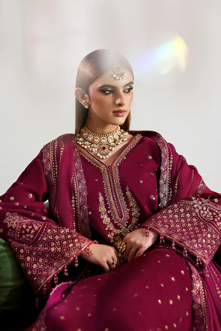 Emaan Adeel | Zarposh Velvet Collection | SHAHNAZ