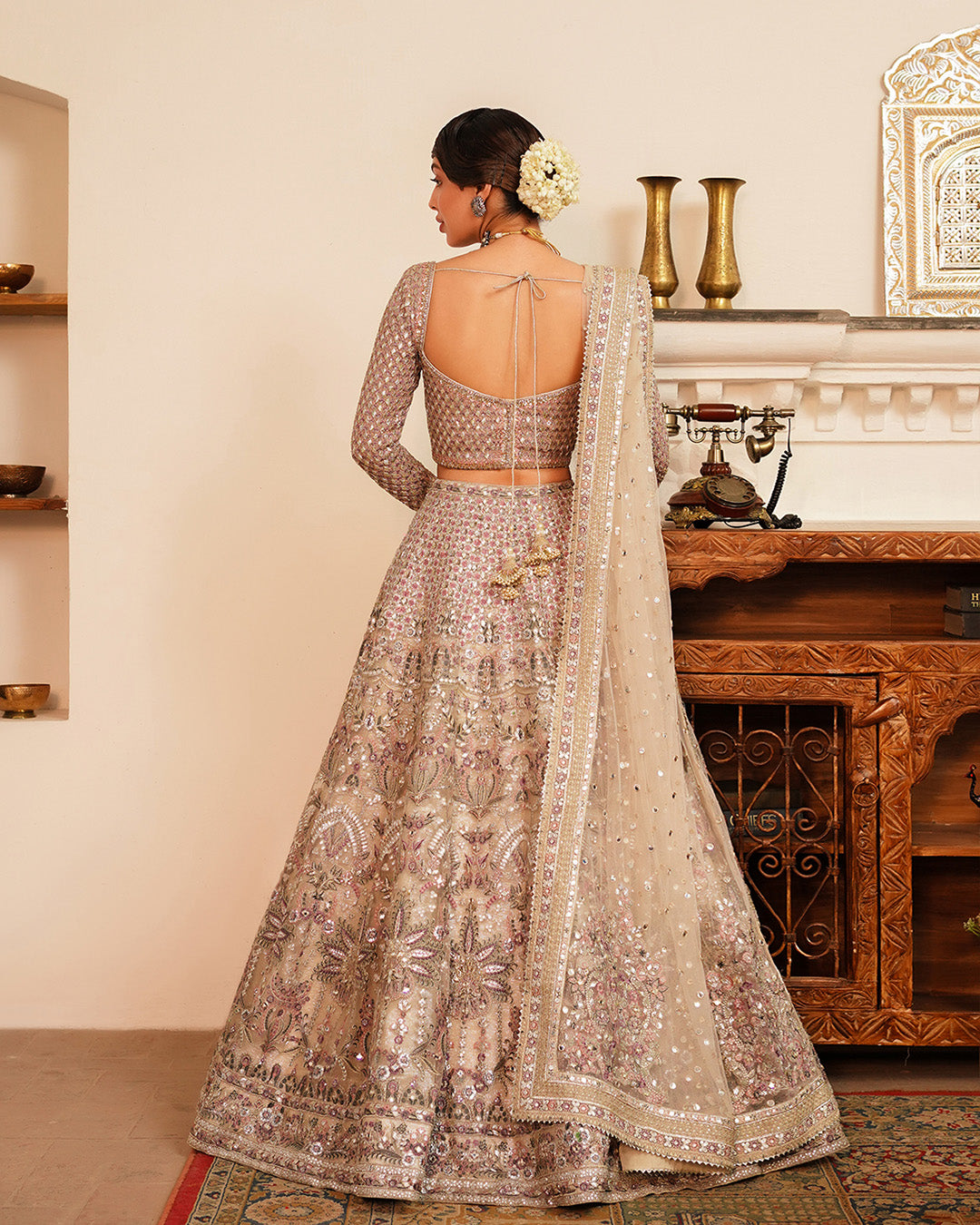 Faiza Saqlain | Irina | Faatin