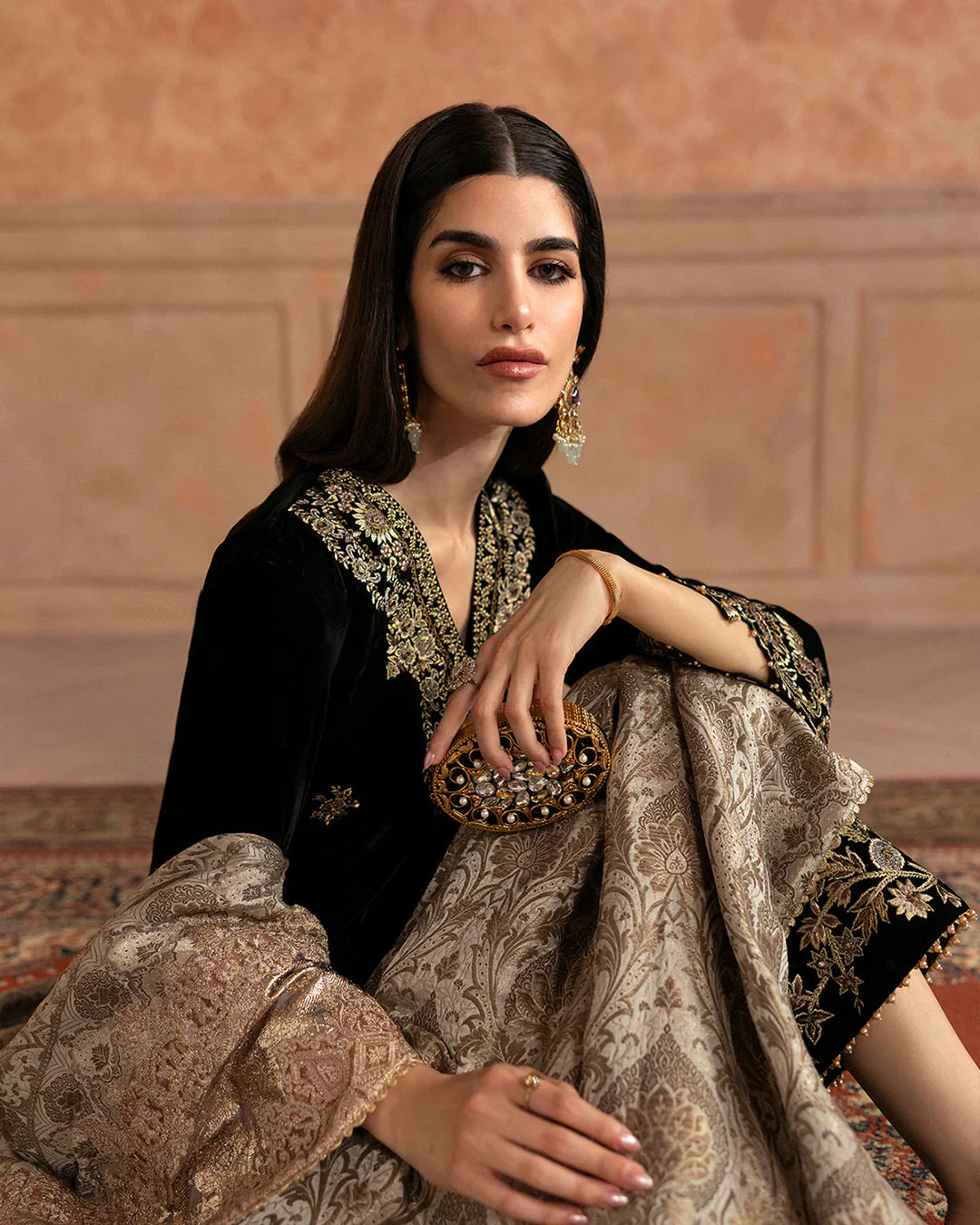 Faiza saqlain | Ismene formals | Vita