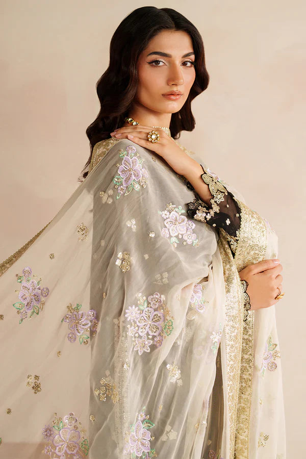 Farasha | STITCHED FORMALS ’26 | Gold Shadow