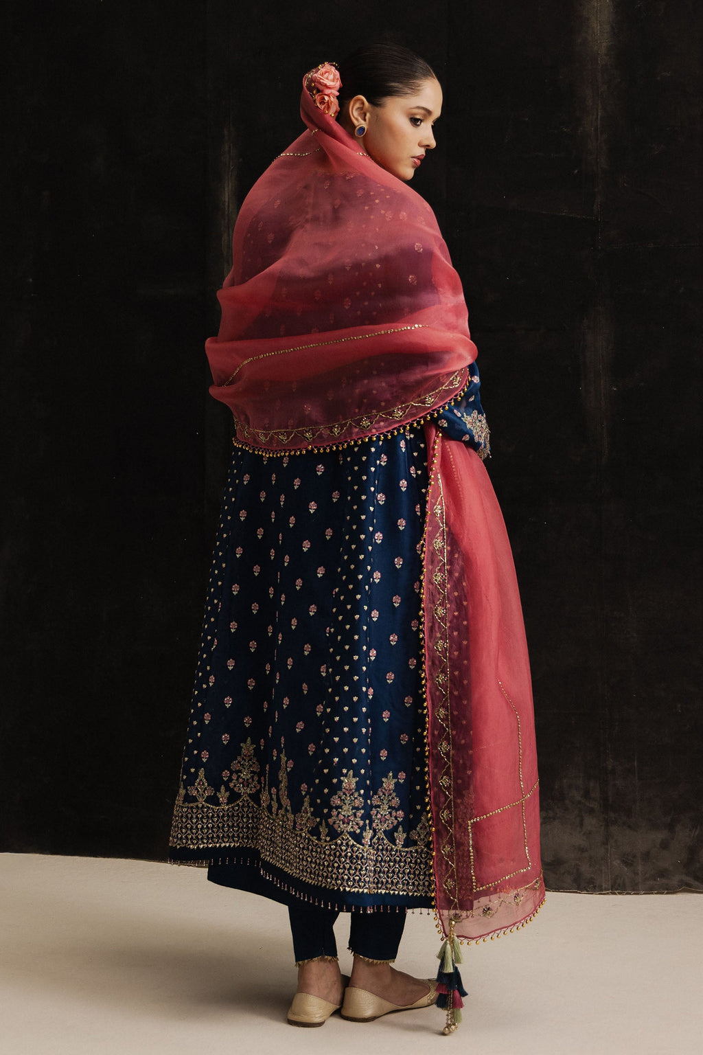 Zara Shahjahan | Studio Portraits | Parizaad