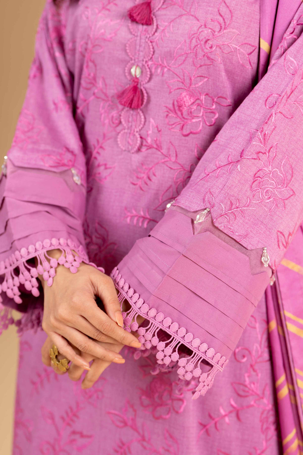 Nishat | Cross Season Edit | 42401822-1 - Riwayat-e-Khas