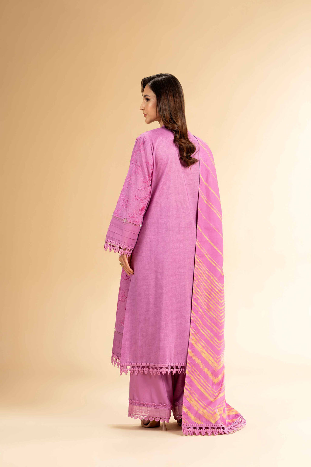 Nishat | Cross Season Edit | 42401822-1 - Riwayat-e-Khas