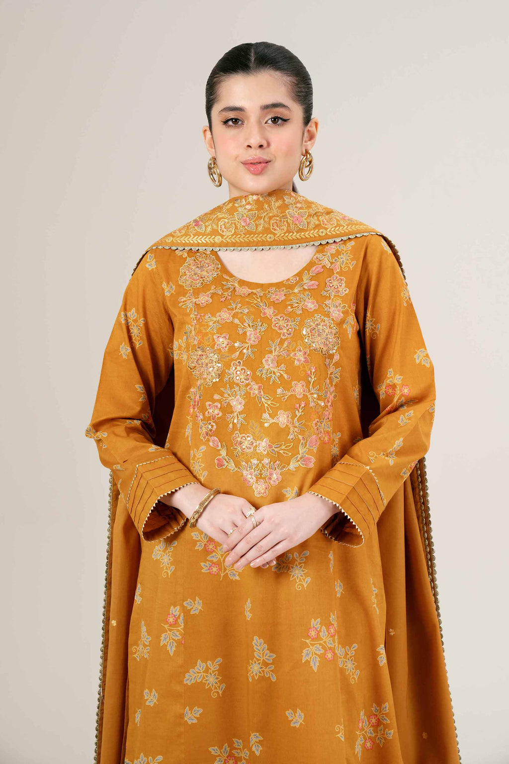 Nishat | Cross Season Edit | 42401991-1 - Riwayat-e-Khas