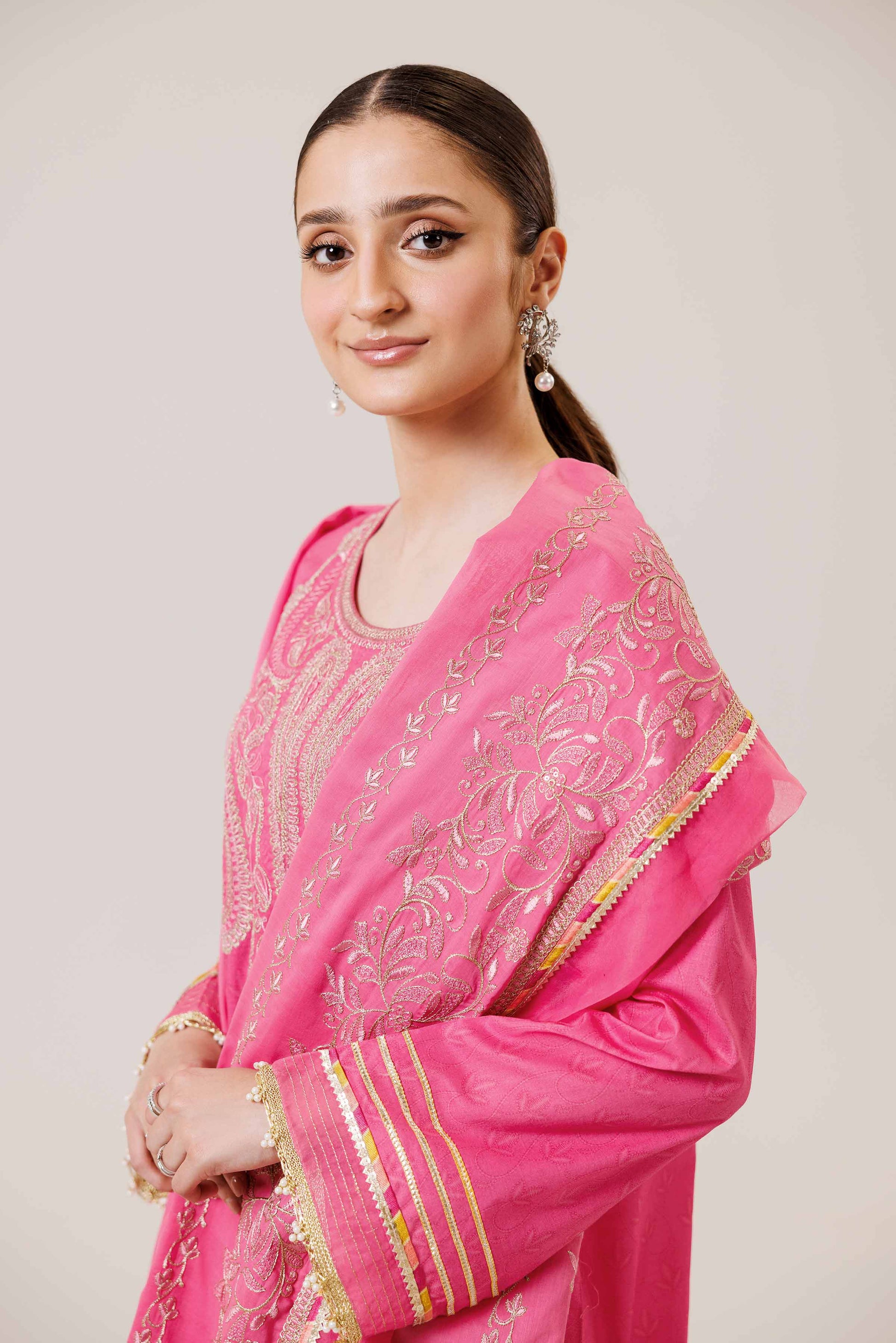 Nishat | Cross Season Edit | 42401993-1 - Riwayat-e-Khas