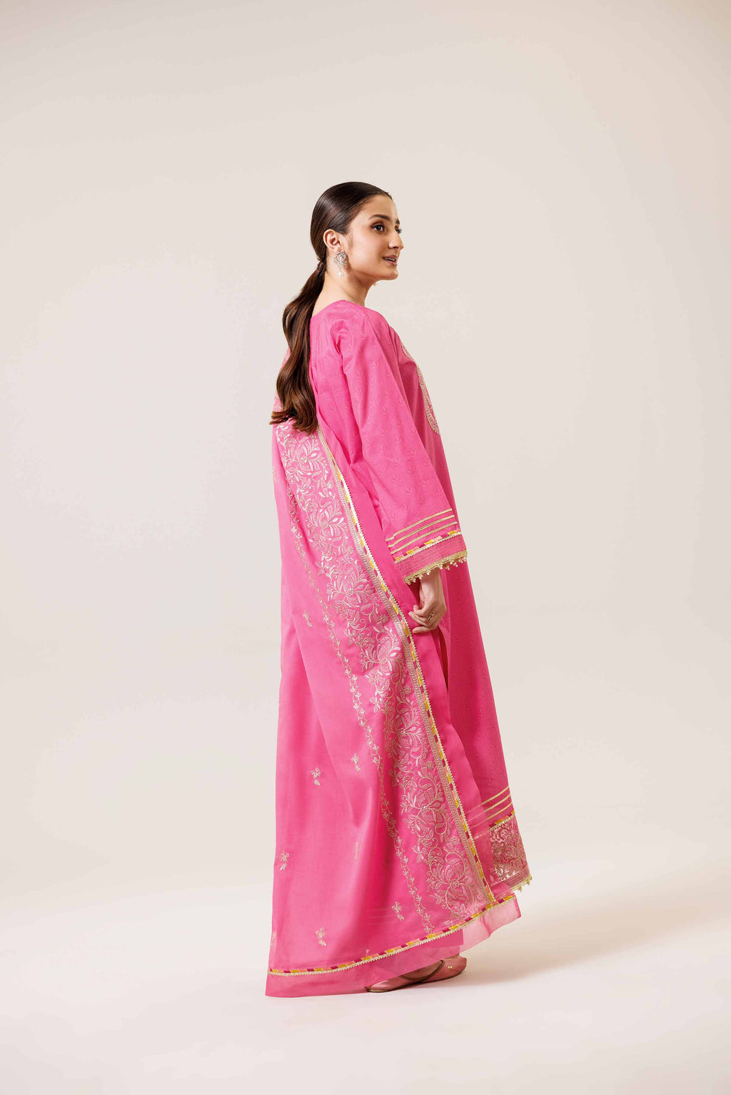 Nishat | Cross Season Edit | 42401993-1 - Riwayat-e-Khas