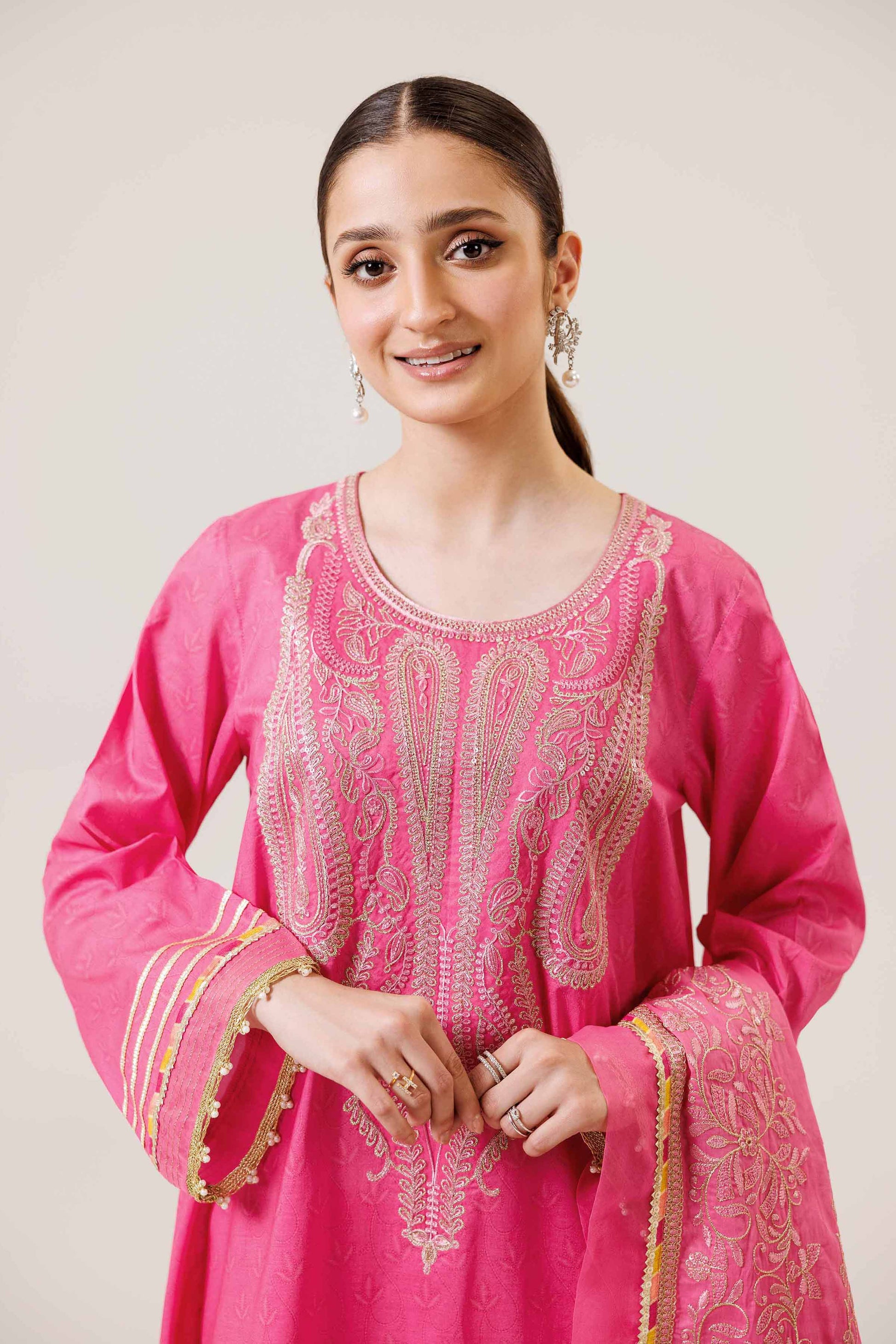 Nishat | Cross Season Edit | 42401993-1 - Riwayat-e-Khas