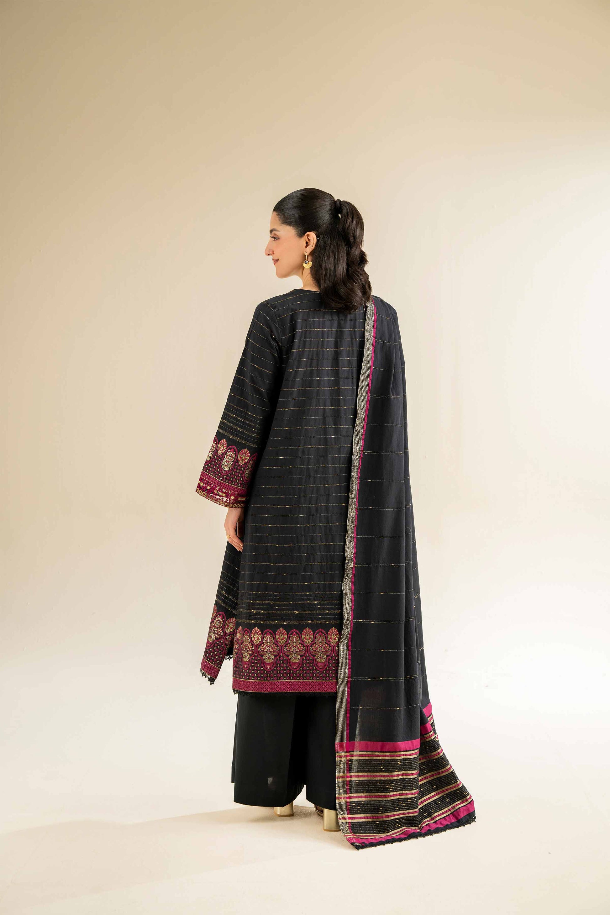 Nishat | Cross Season Edit | 42501041 - Riwayat-e-Khas