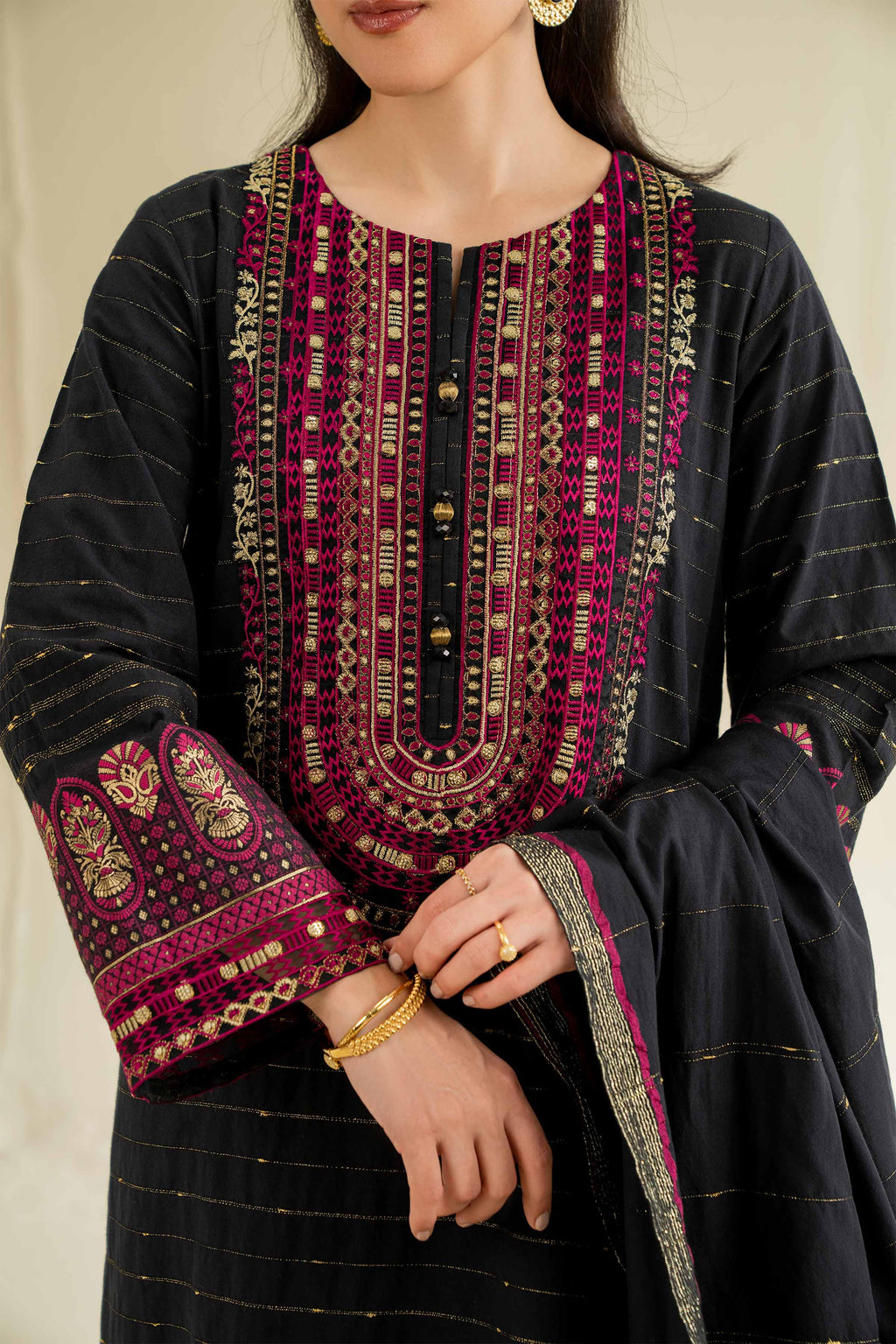 Nishat | Cross Season Edit | 42501041 - Riwayat-e-Khas