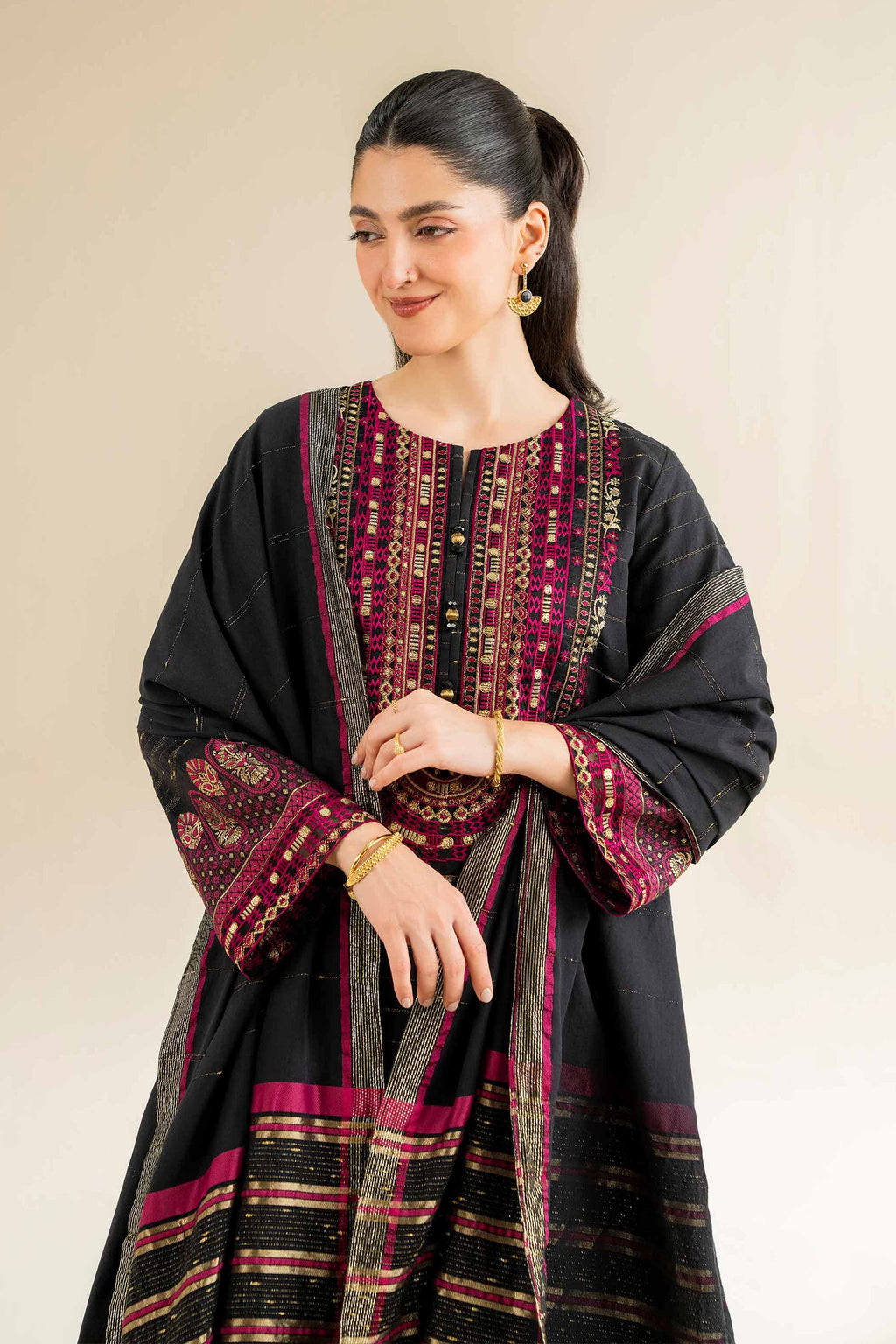 Nishat | Cross Season Edit | 42501041 - Riwayat-e-Khas