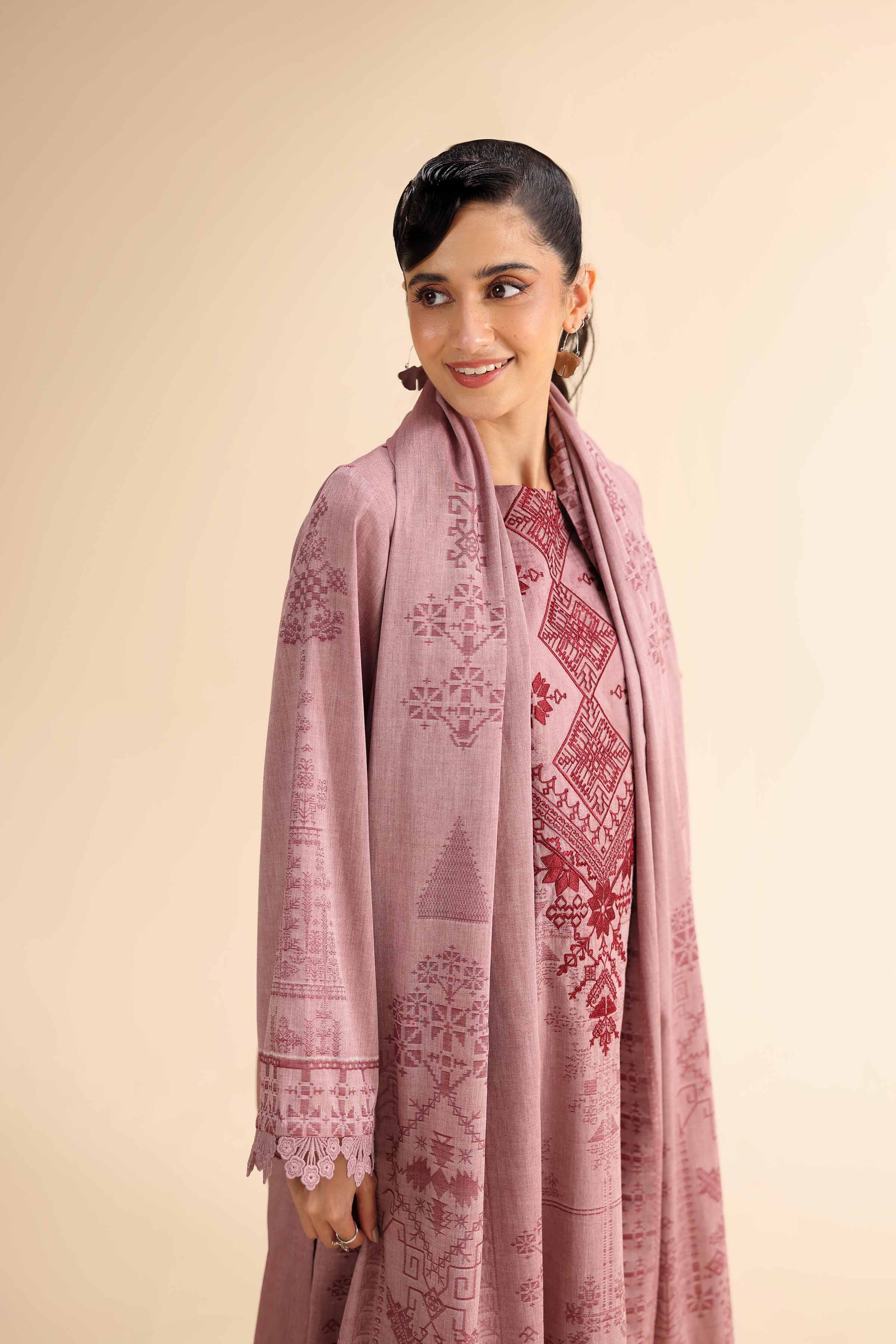 Nishat | Cross Season Edit | 42501047 - Riwayat-e-Khas