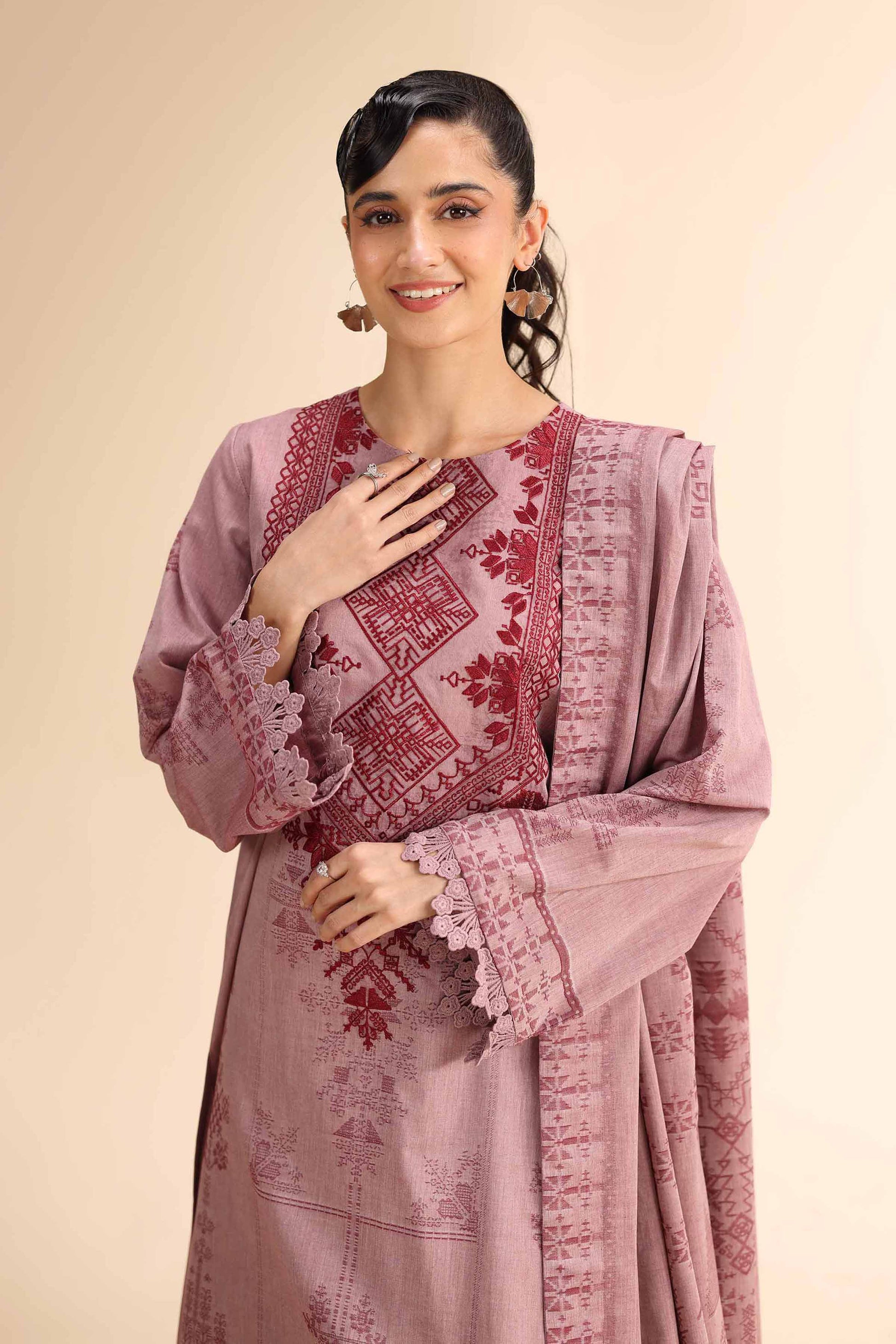 Nishat | Cross Season Edit | 42501047 - Riwayat-e-Khas