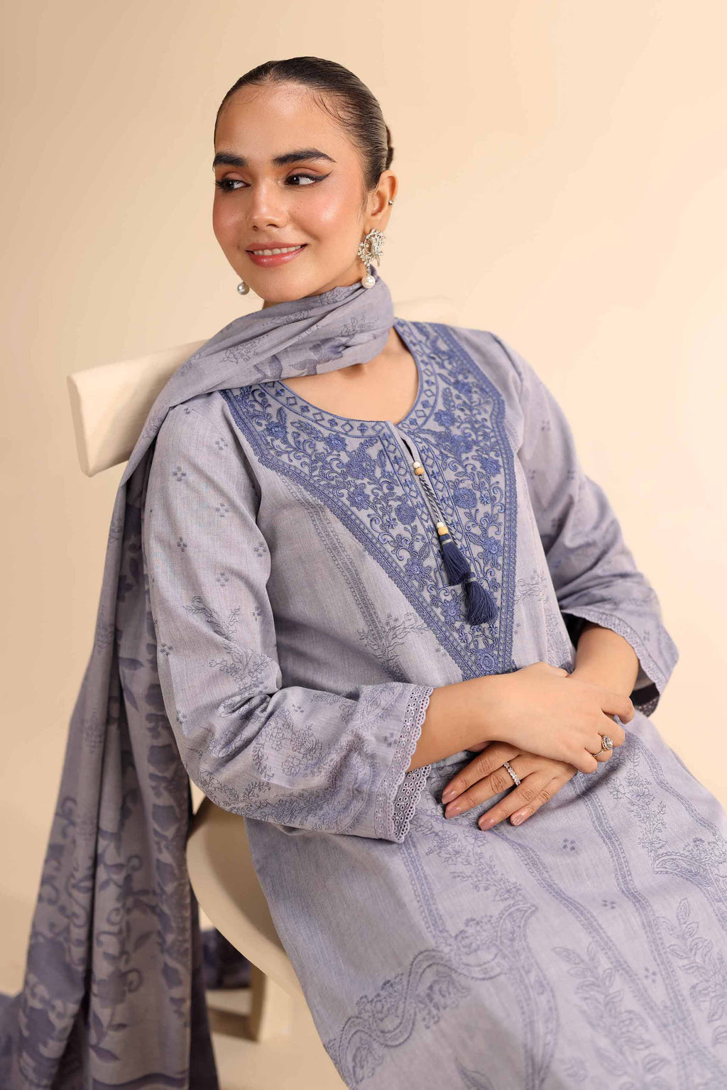 Nishat | Cross Season Edit | 42501048 - Riwayat-e-Khas