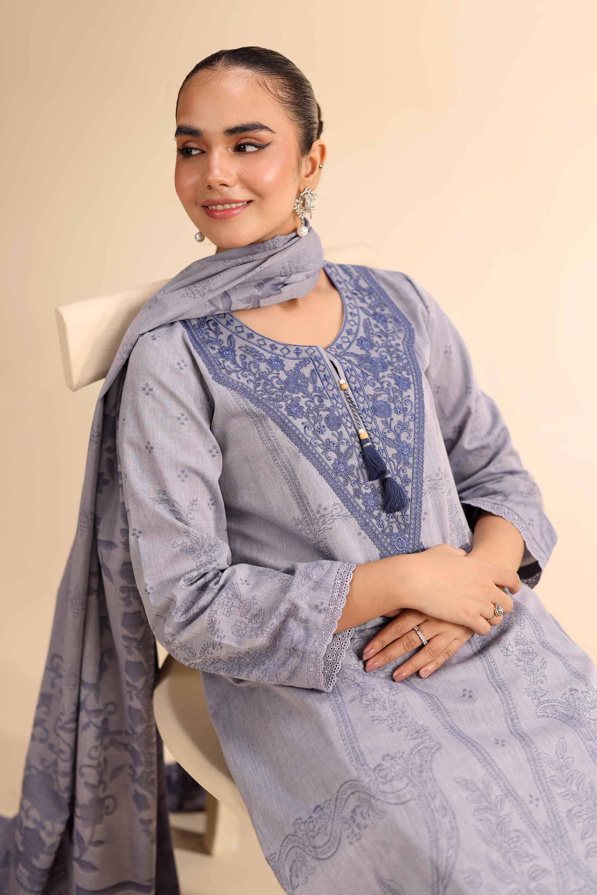 Nishat | Cross Season Edit | 42501048 - Riwayat-e-Khas