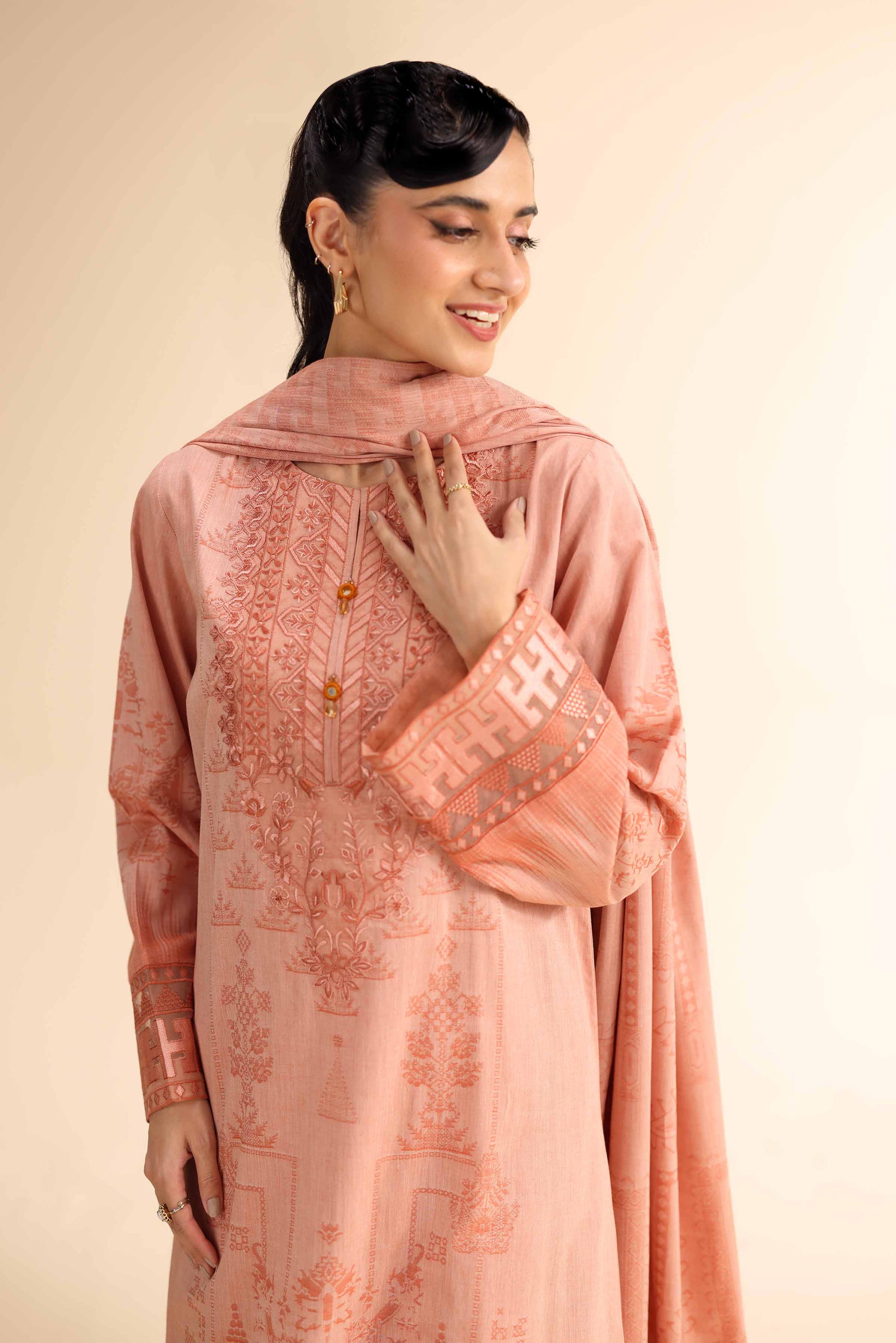 Nishat | Cross Season Edit | 42501049 - Riwayat-e-Khas
