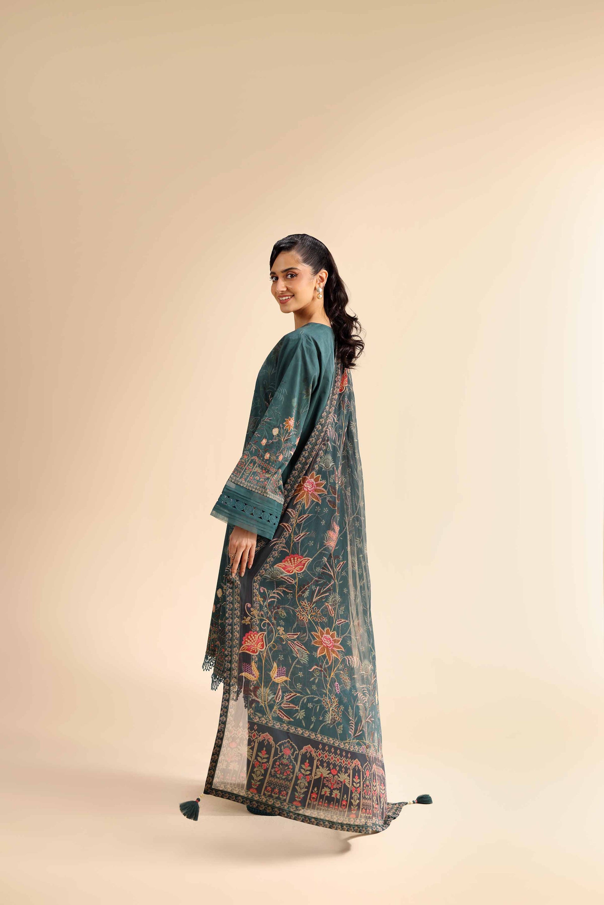 Nishat | Cross Season Edit | 42501057 - Riwayat-e-Khas
