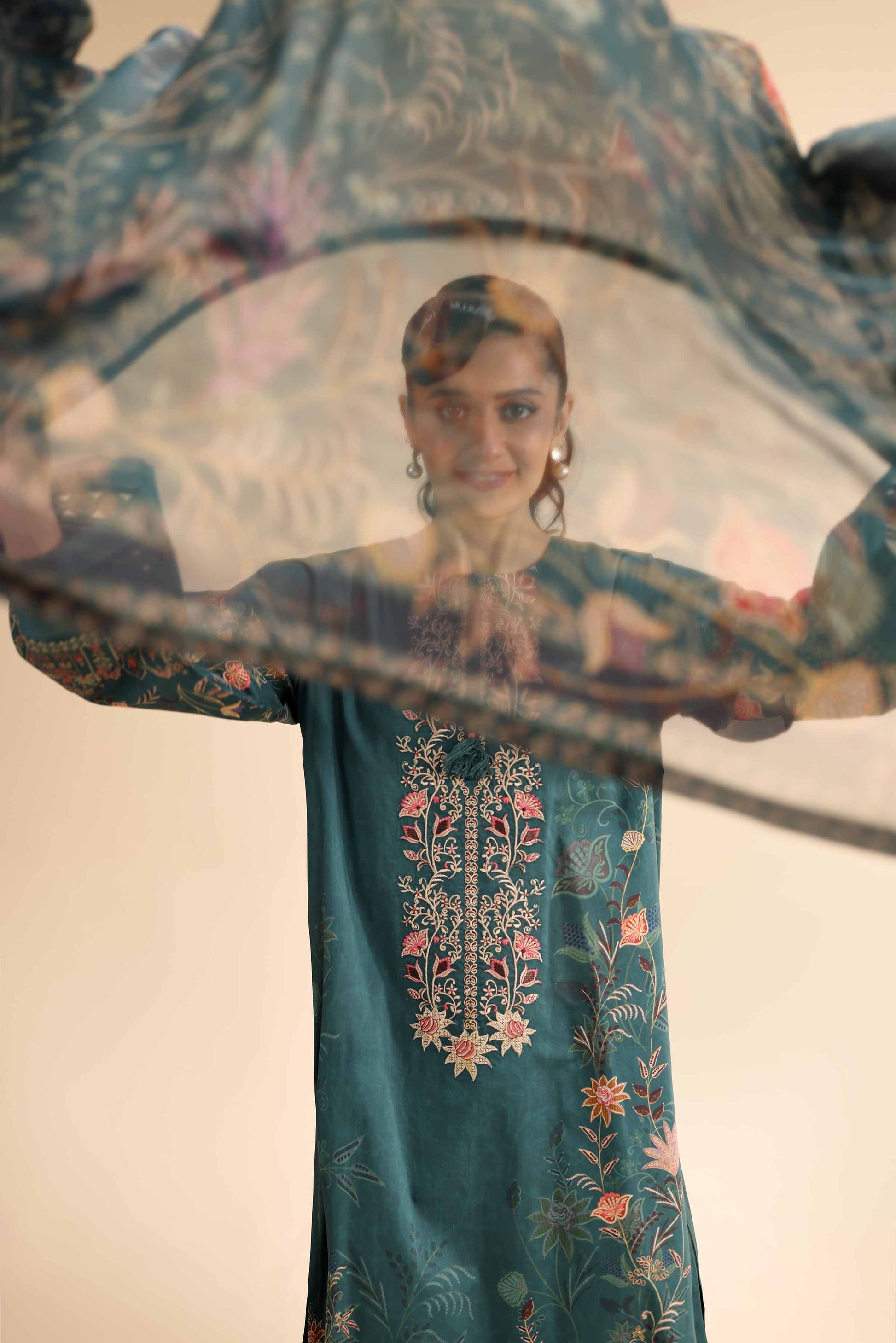 Nishat | Cross Season Edit | 42501057 - Riwayat-e-Khas