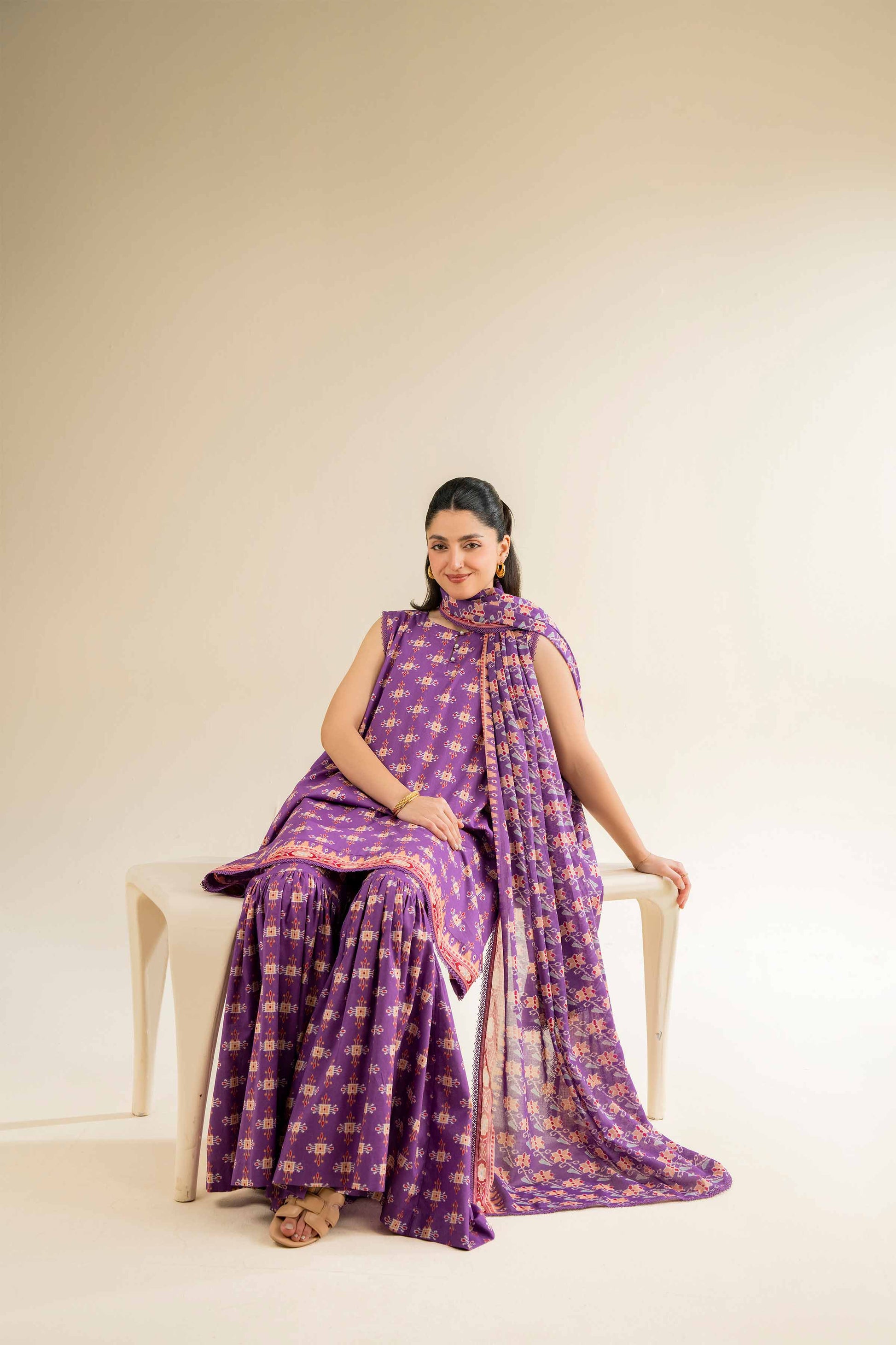 Nishat | Cross Season Edit | 42501063 - Riwayat-e-Khas