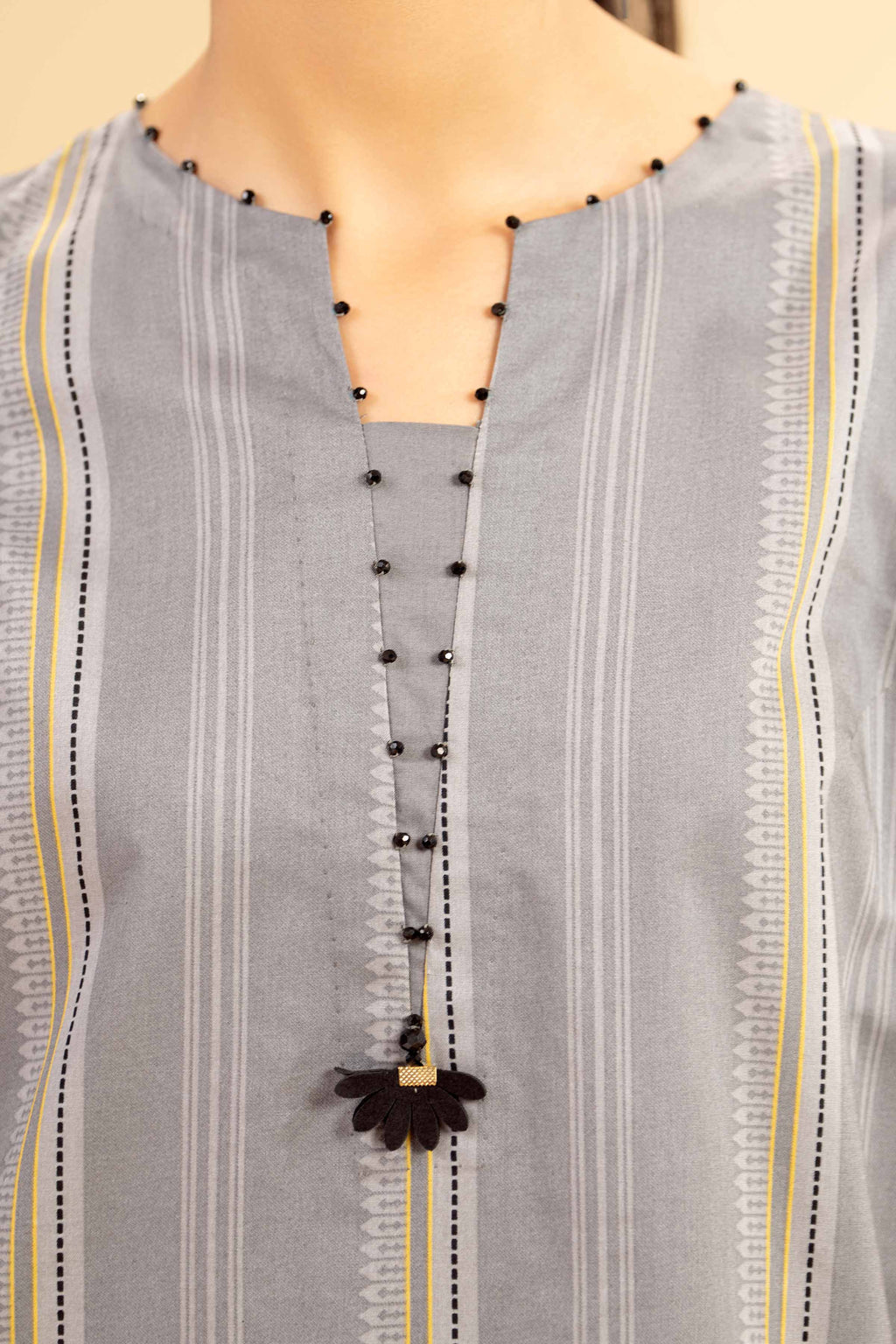 Nishat | Cross Season Edit | 42501075 - Riwayat-e-Khas